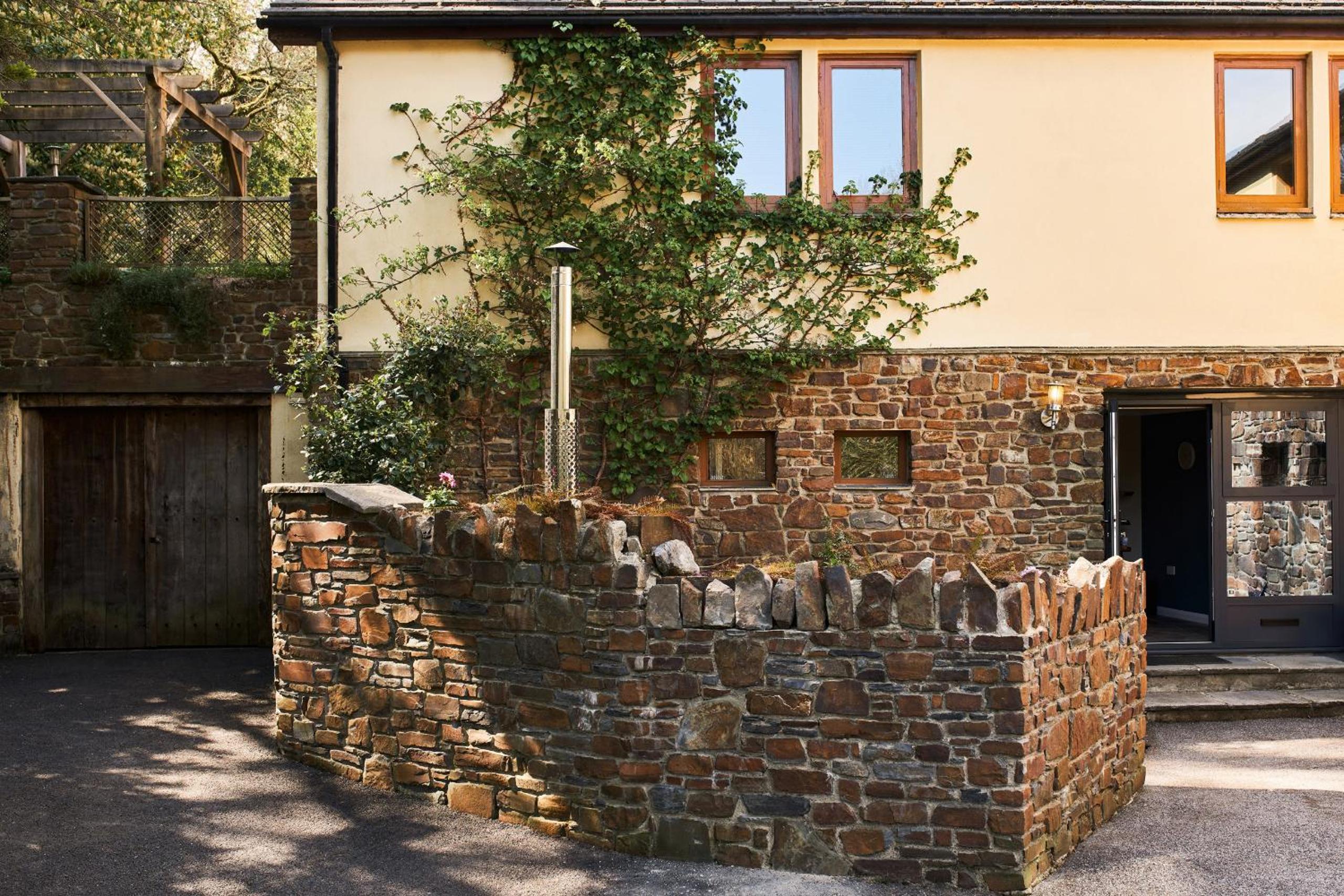 Swallows End - Apartment with hot tub, sauna and pool (Dartmoor)