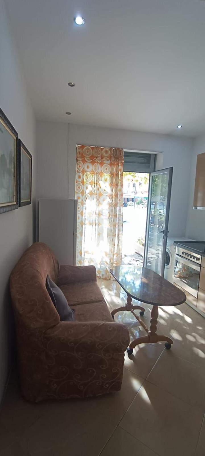 Hostel Vlora