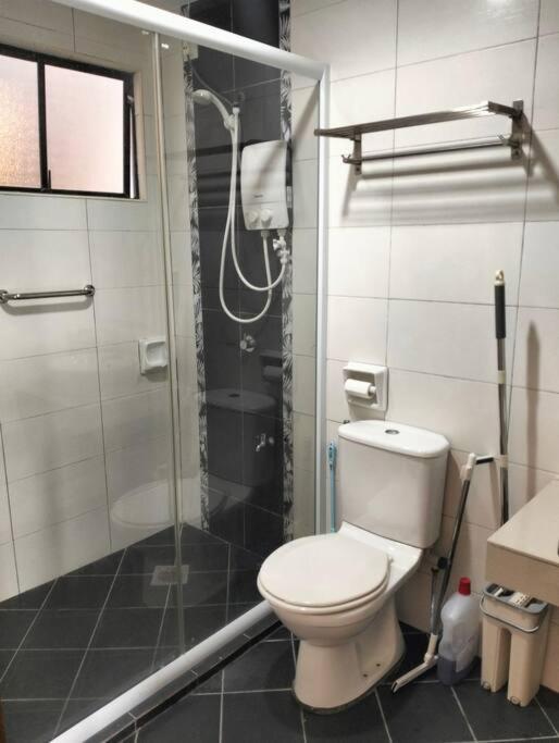 Marina Heights Home Suite Teluk Batik photo 6