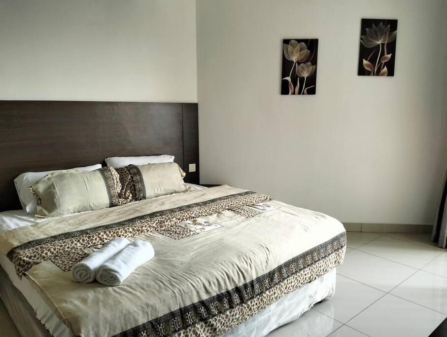 Marina Heights Home Suite Teluk Batik photo 8