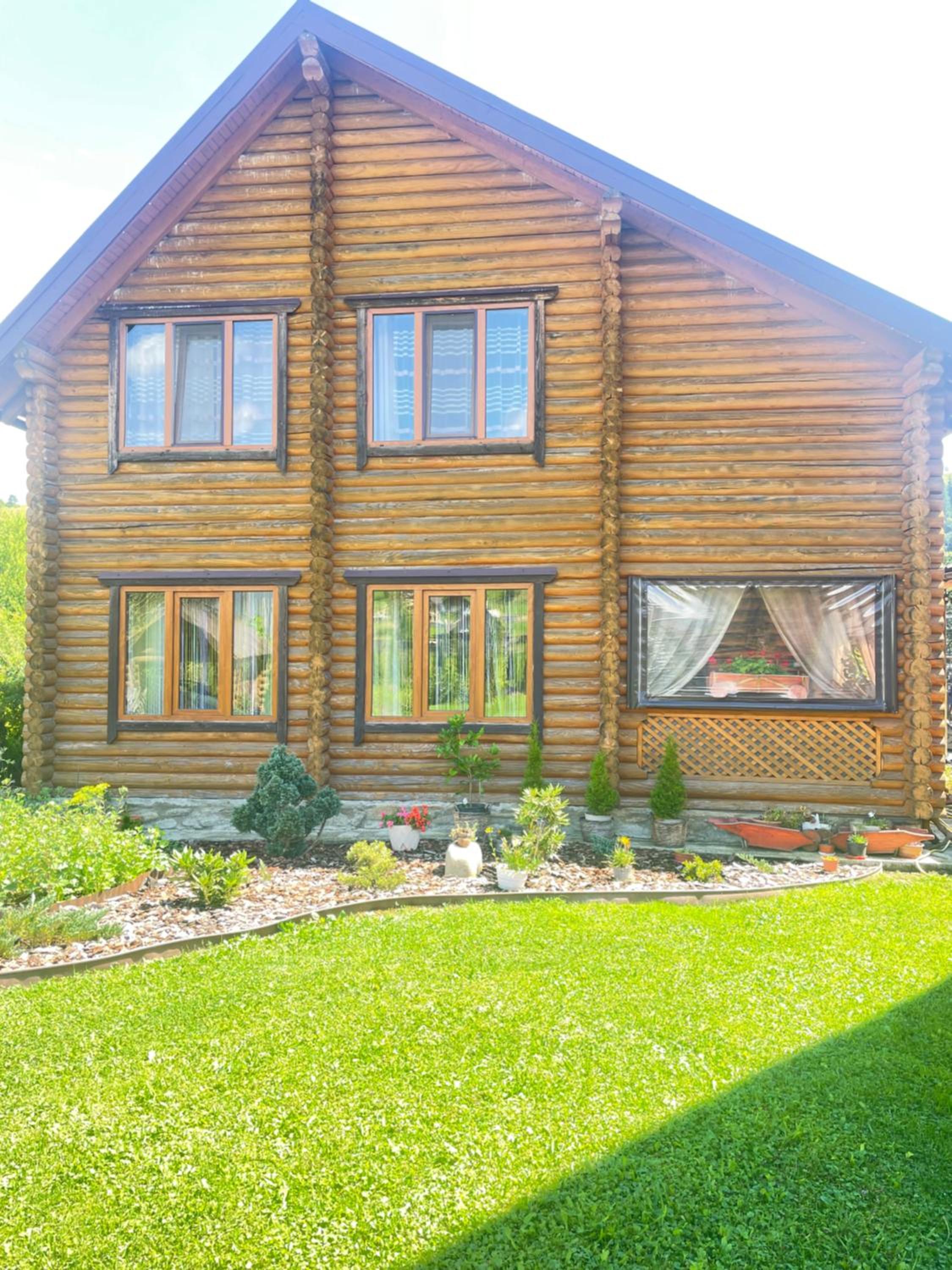 Cottage in Yasinya view 5
