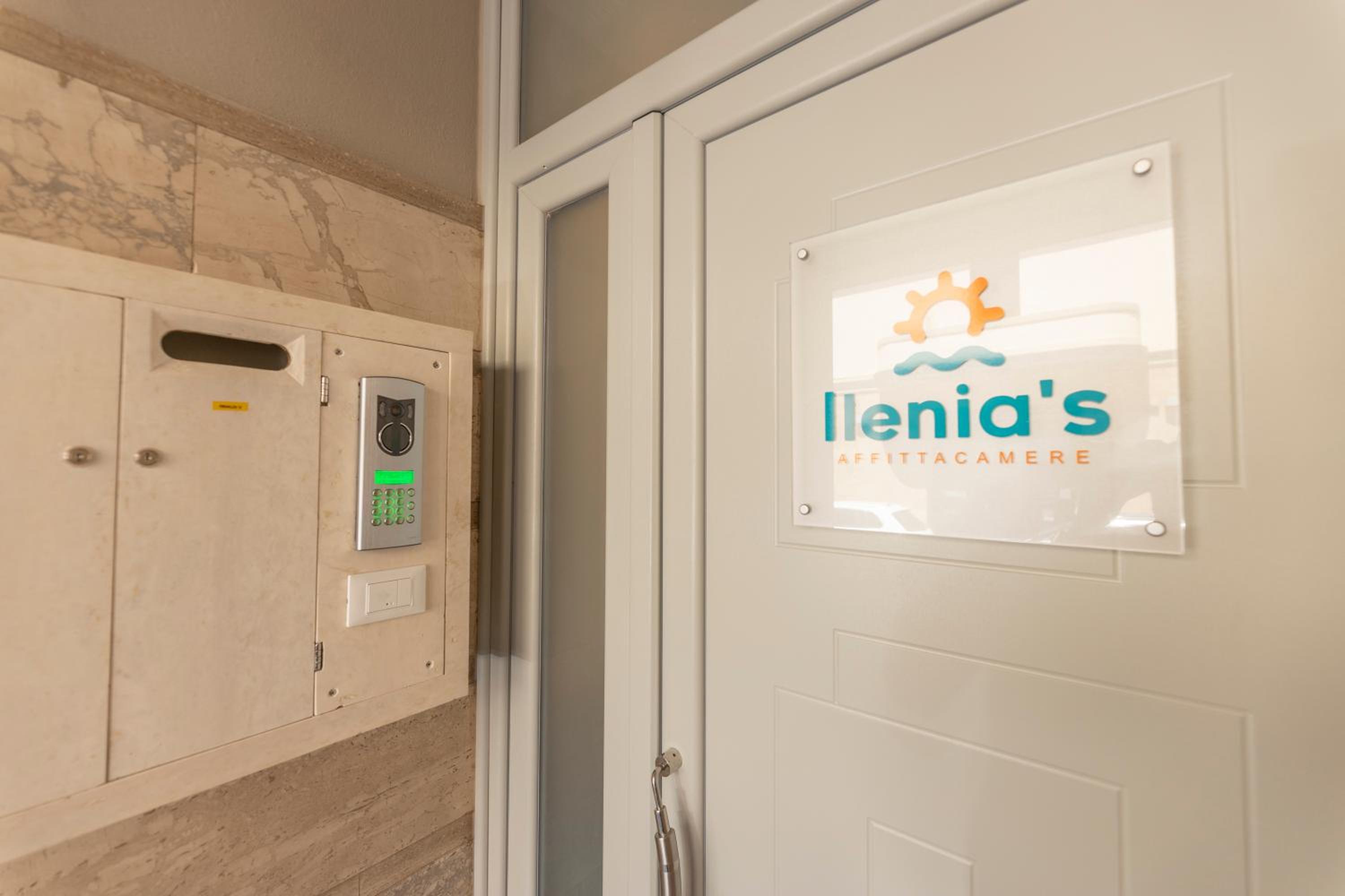 Ilenia's Boutique Rooms view 5