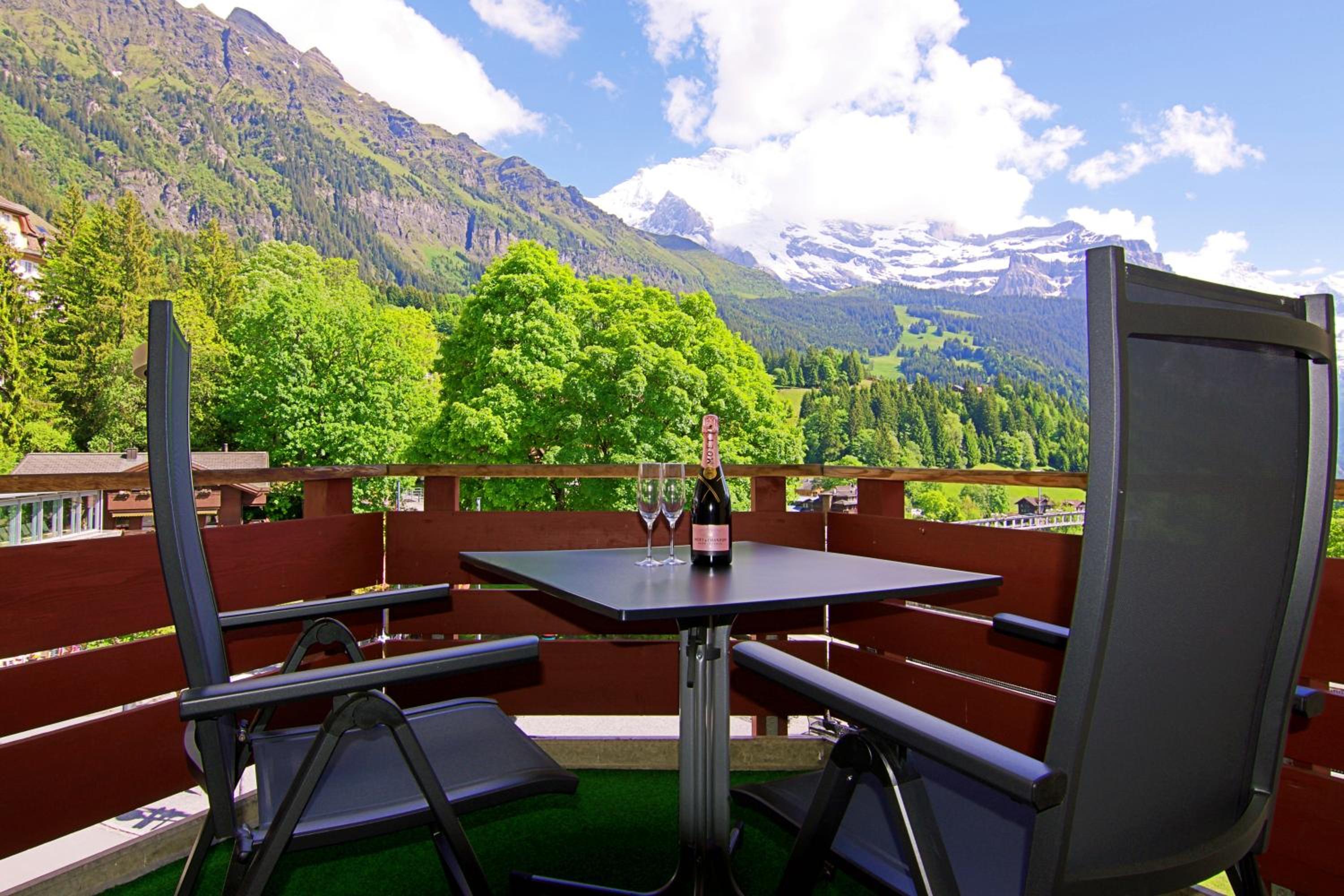 Eiger Studio