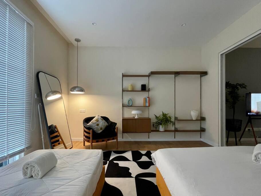 Quill Residences 5Pax by Hausome