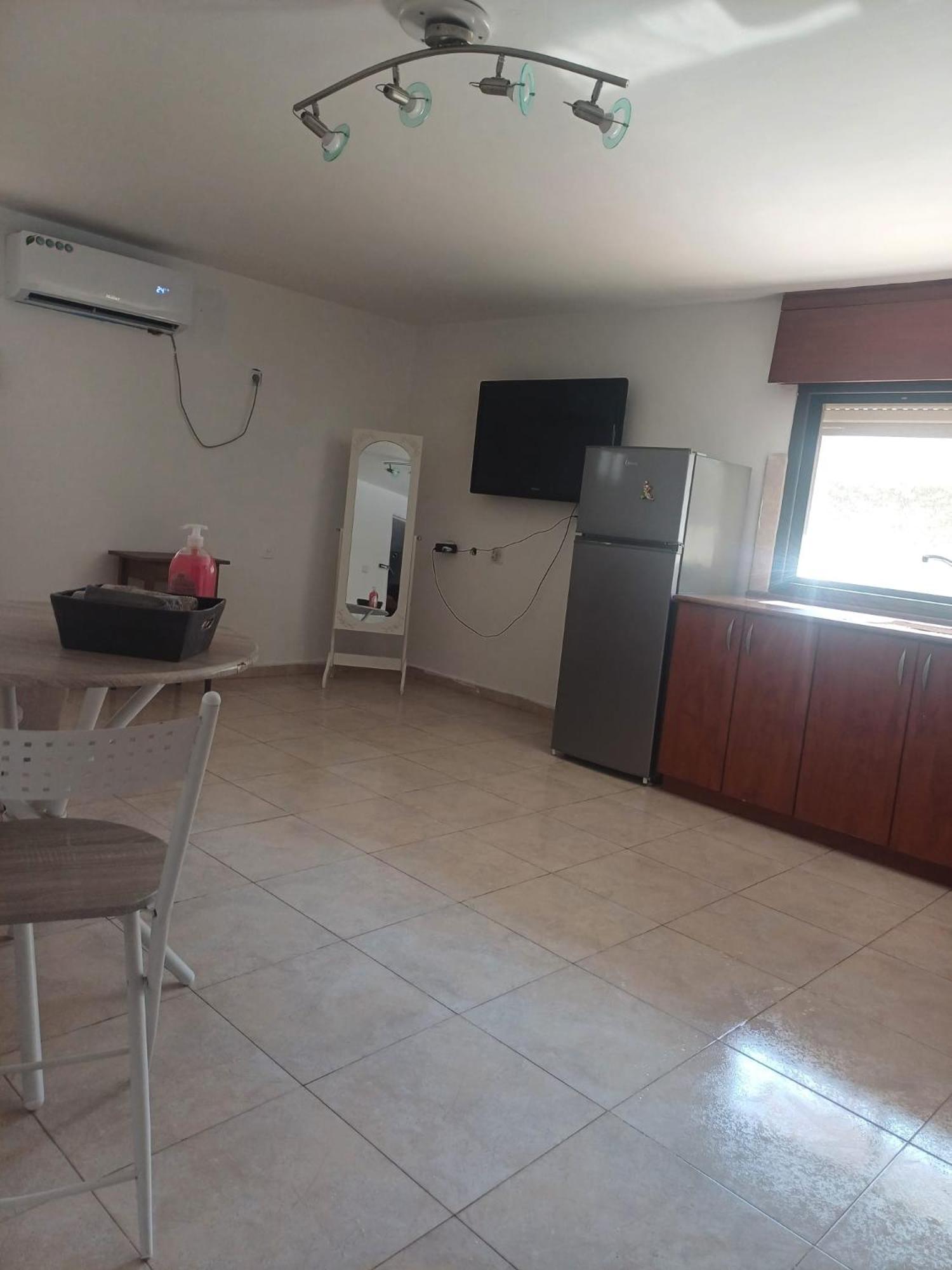 Apartment with private parking view 3