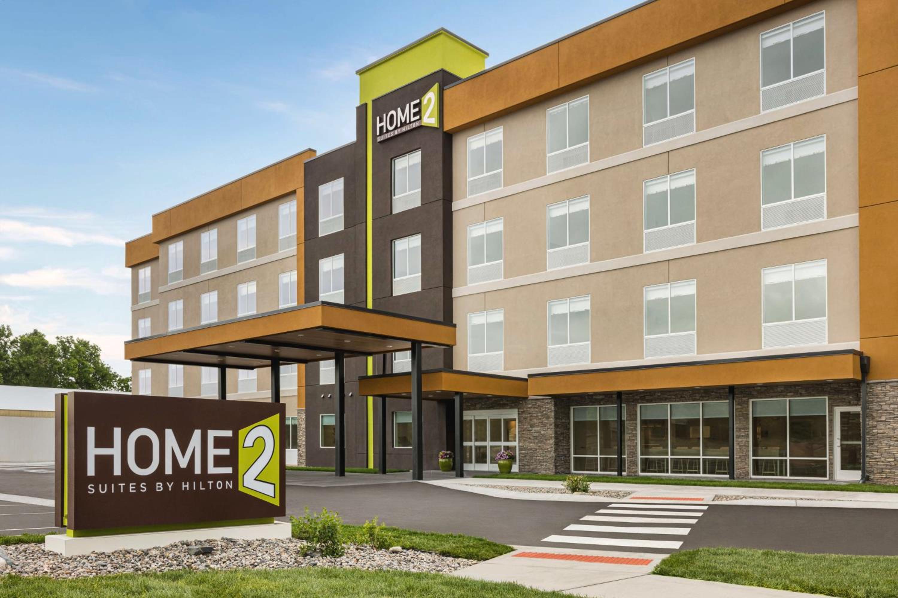Home2 Suites by Hilton Livingston Yellowstone view 2