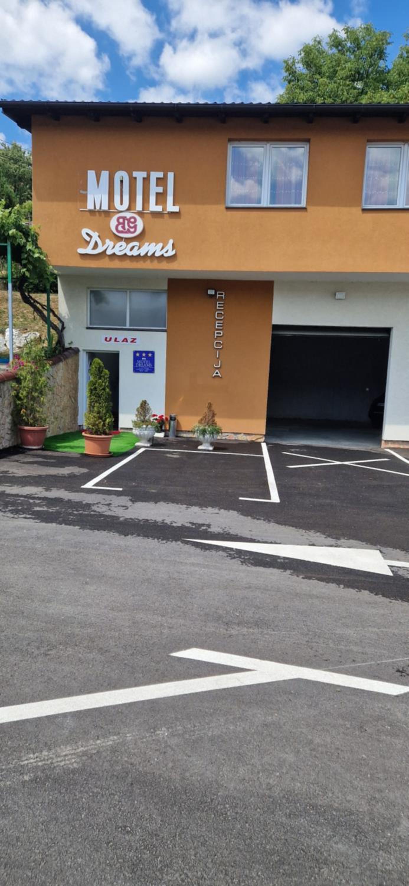 Motel Dreams view 3