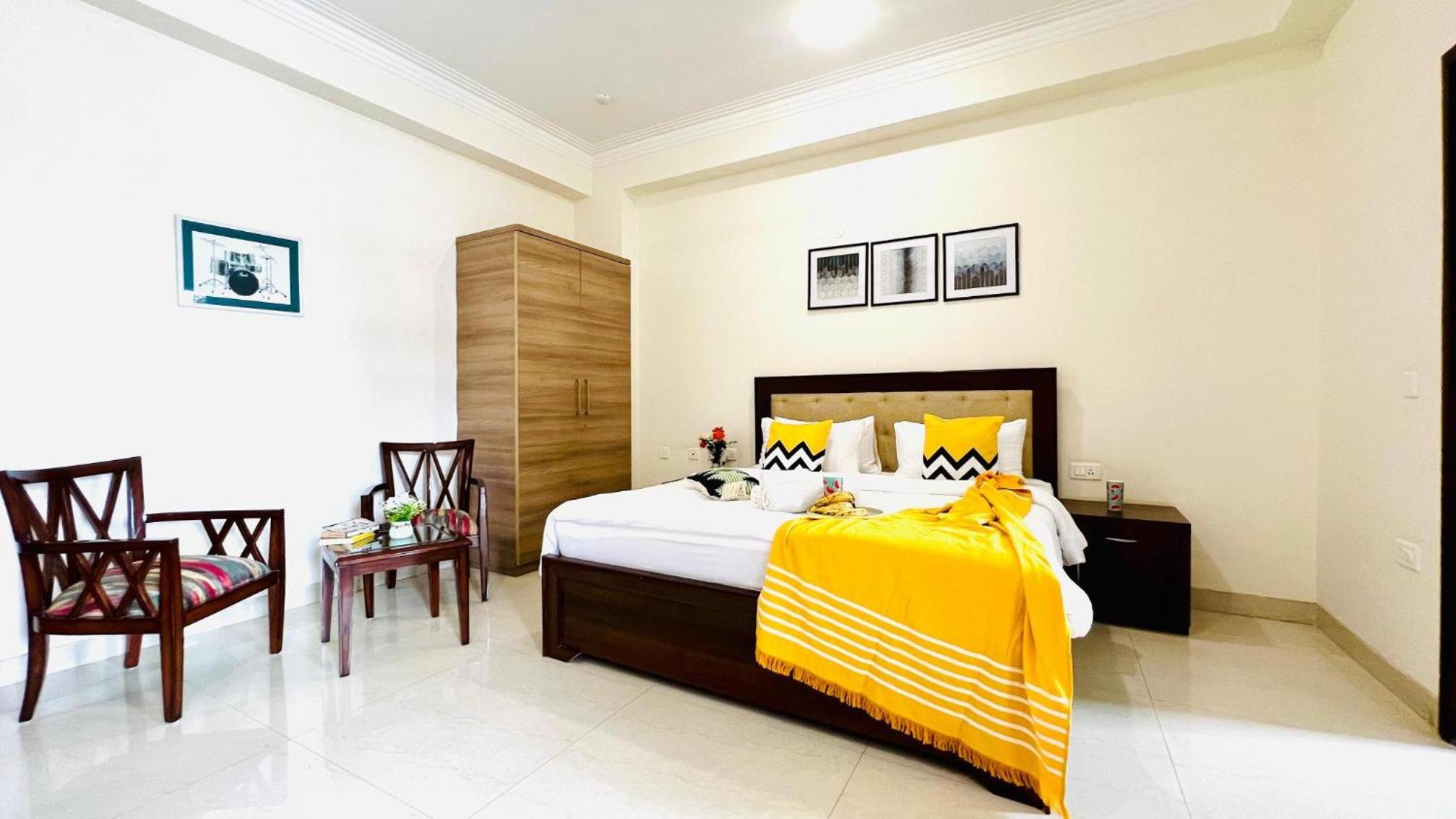 BluO Studio4 Golf Course Road - Gym, Balcony, Lift view 5