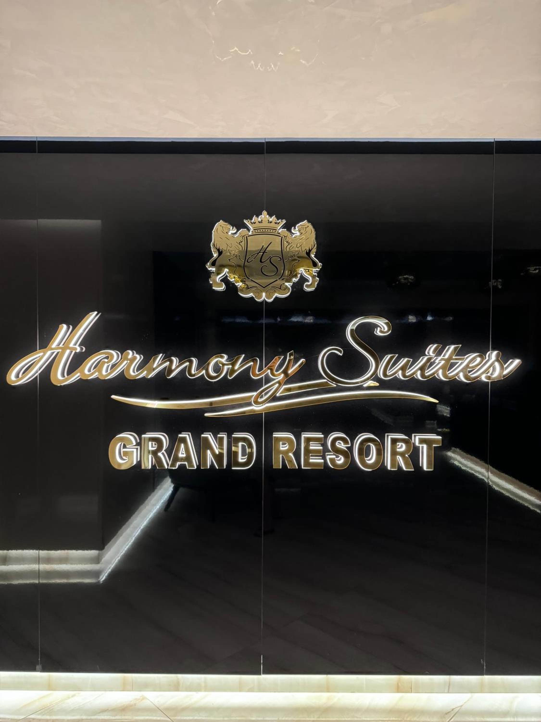 Harmony Grand Resort - Apartament Gut