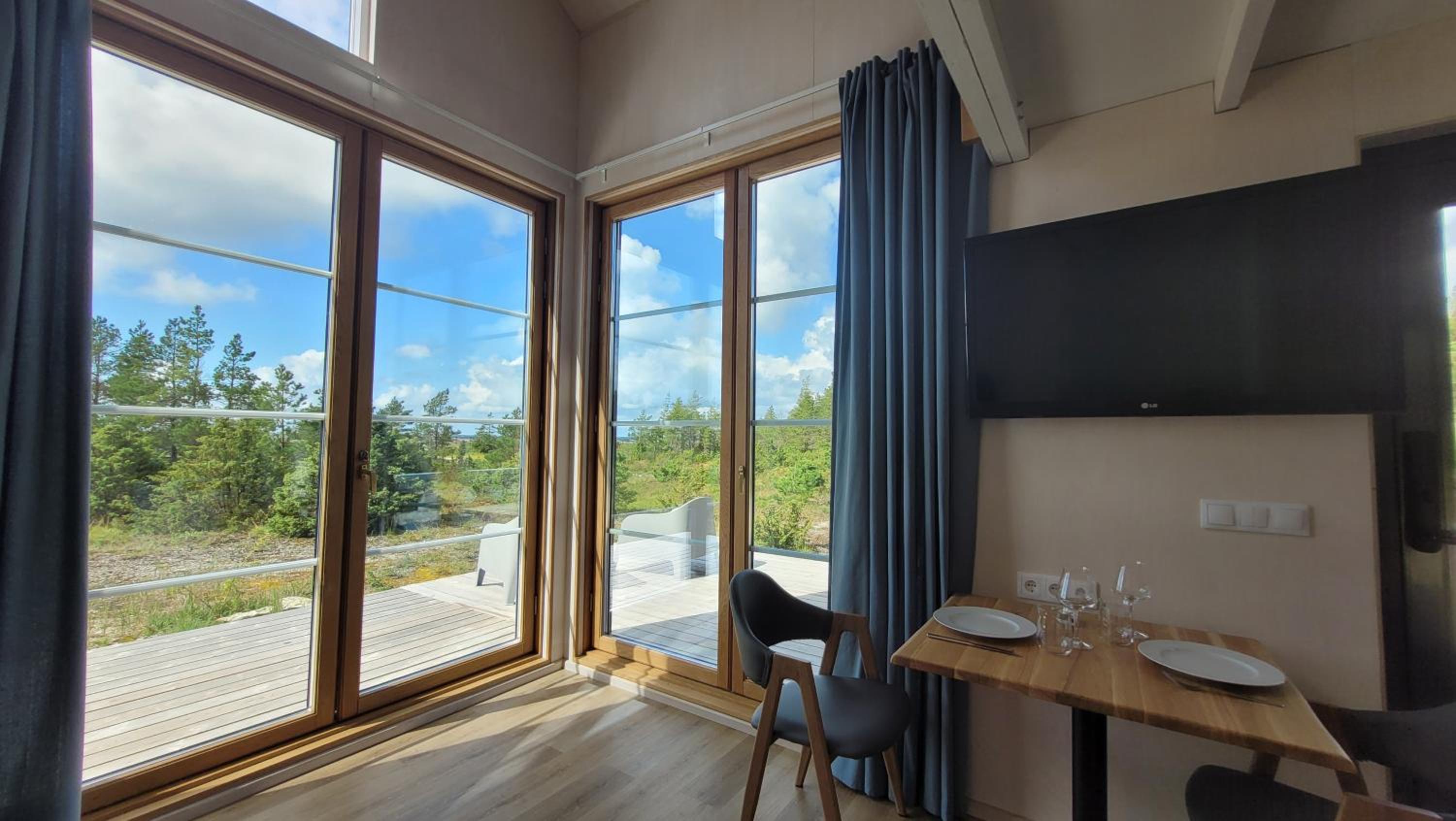Seaside Tiny Maheri