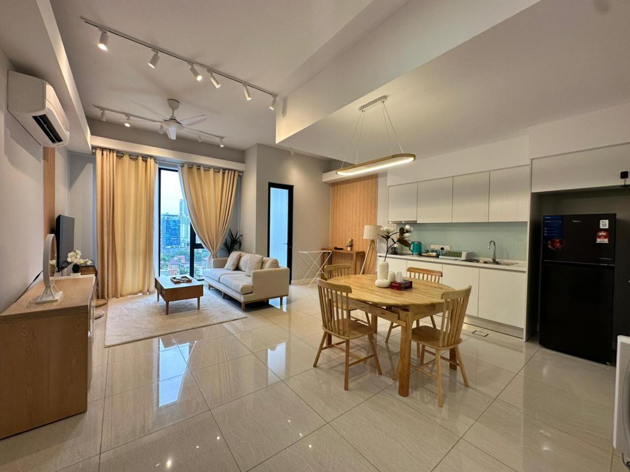 Sentral 108 Home Brickfields Bangsar Kuala Lumpur 2-5Pax