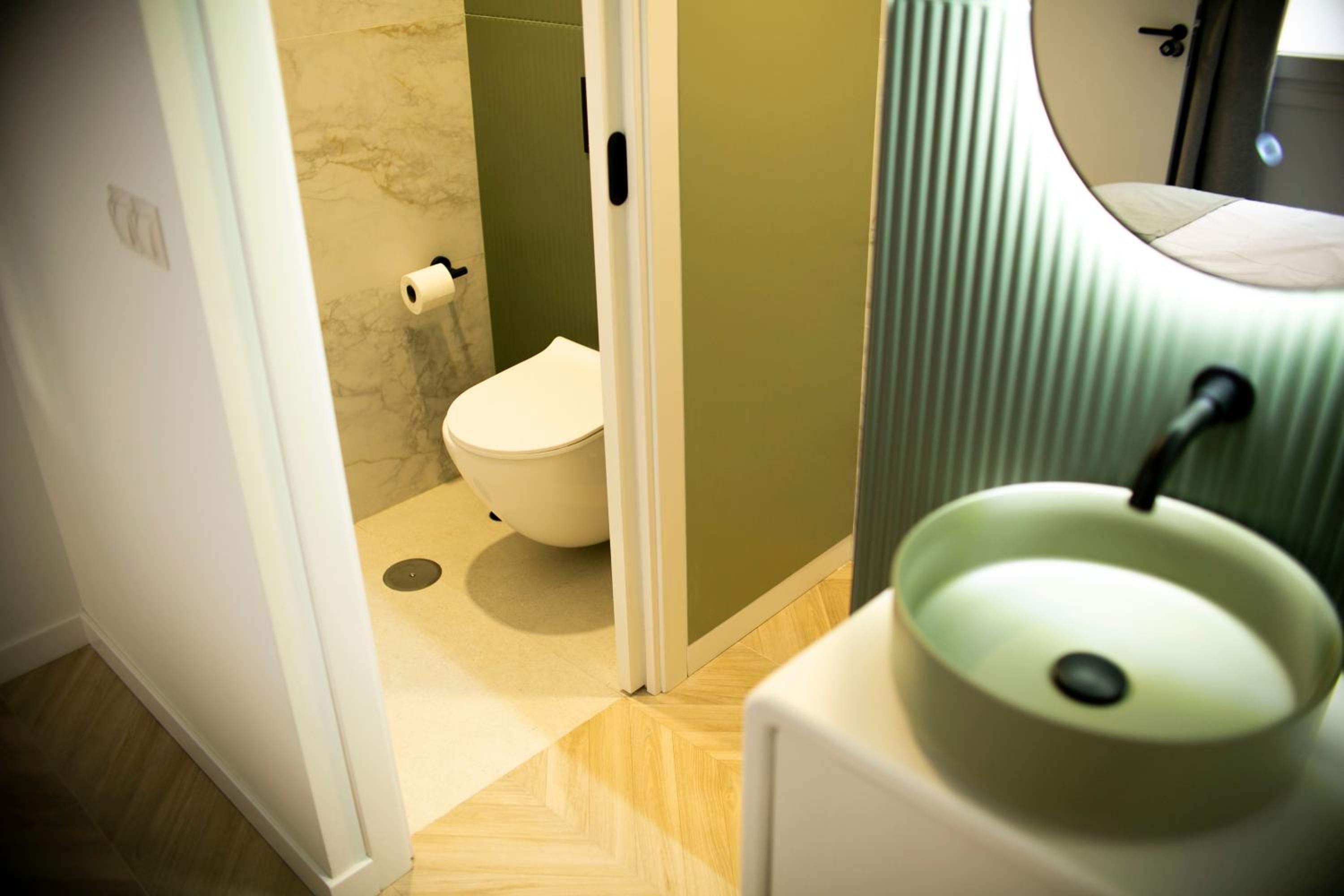 Casa Lyrata Comfort & Design