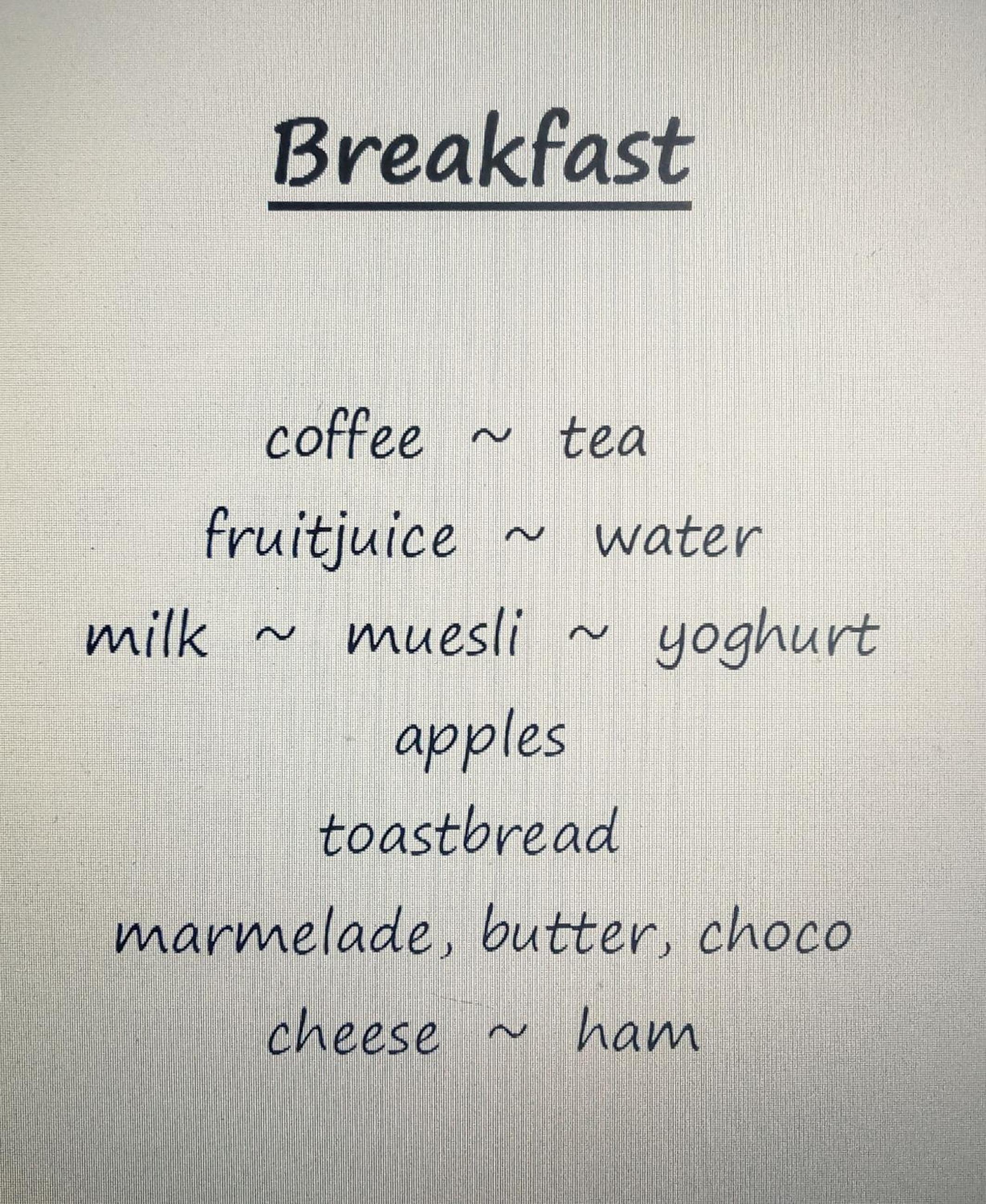 Room with carparking, bicycles and small breakfast