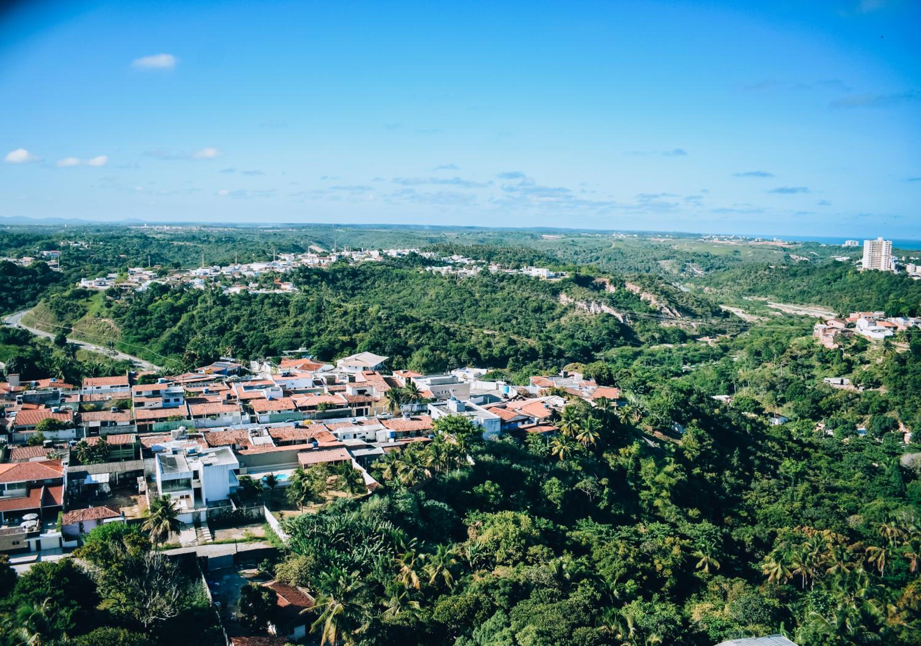 Apê Próx. Fórum, Parque Shopping e Praias do Litoral Norte