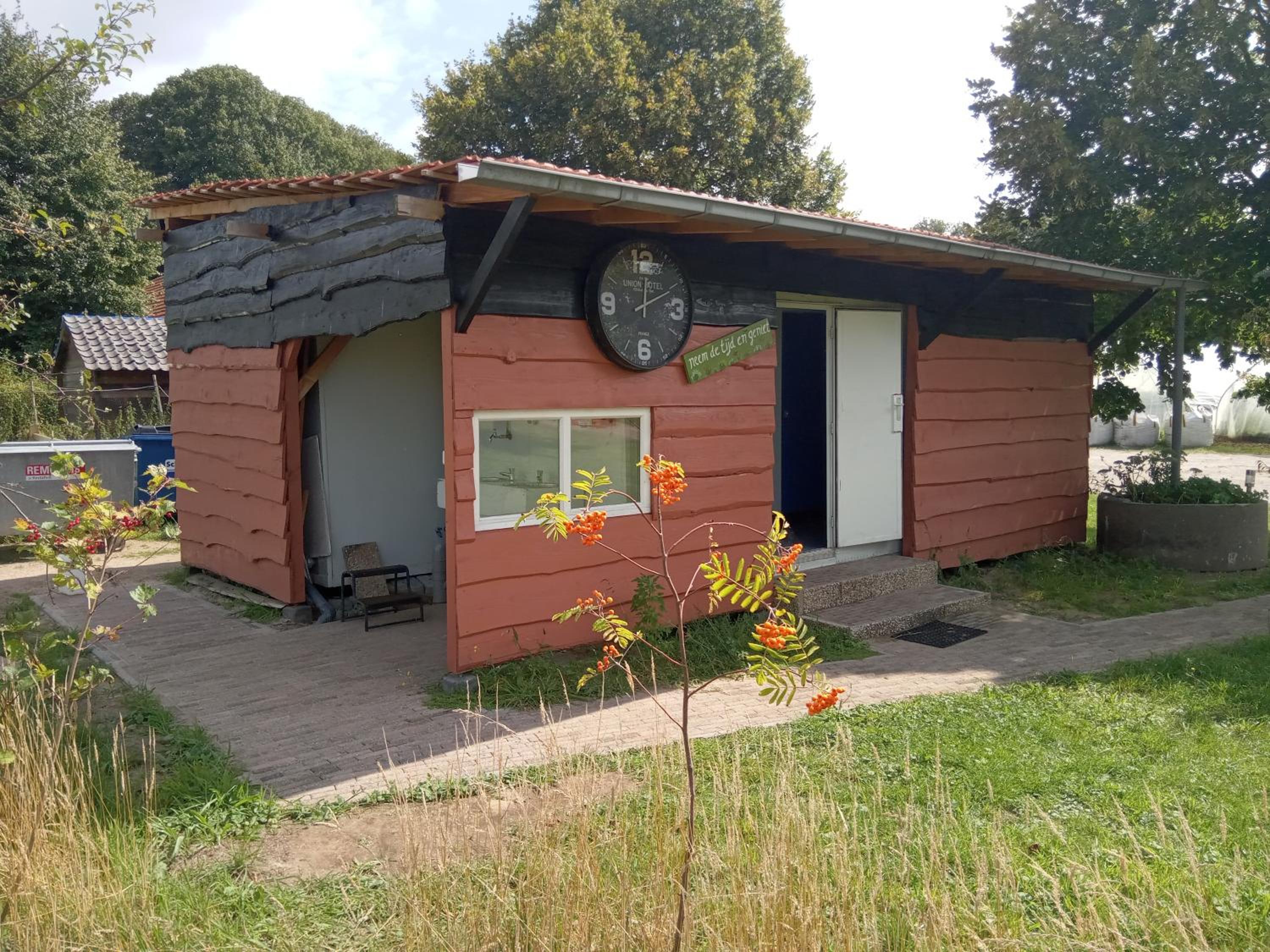 Nieuw ingerichte pipowagen bij Zutphen en IJssel! view 4