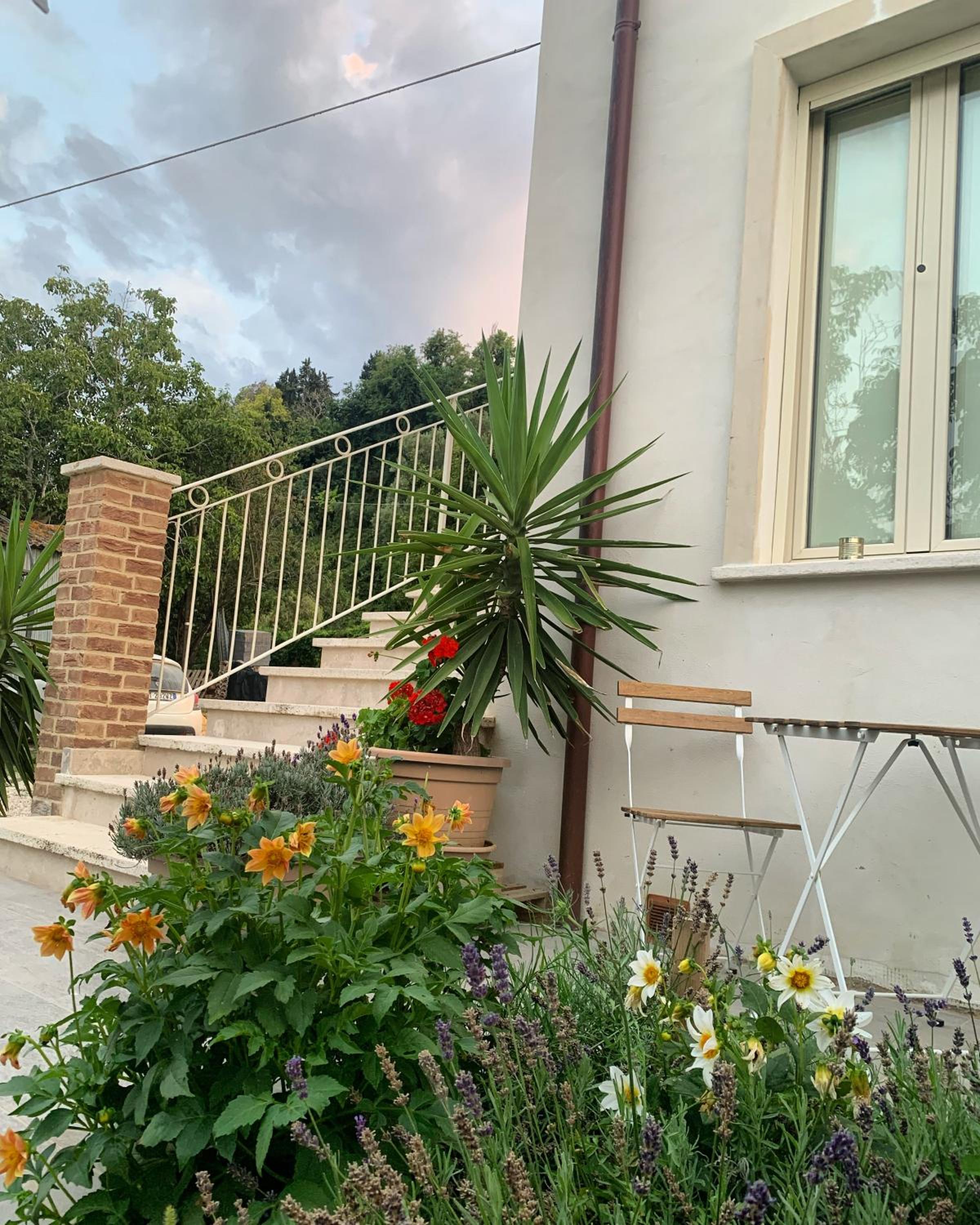 Tra borghi e mare - Ripatransone view 3