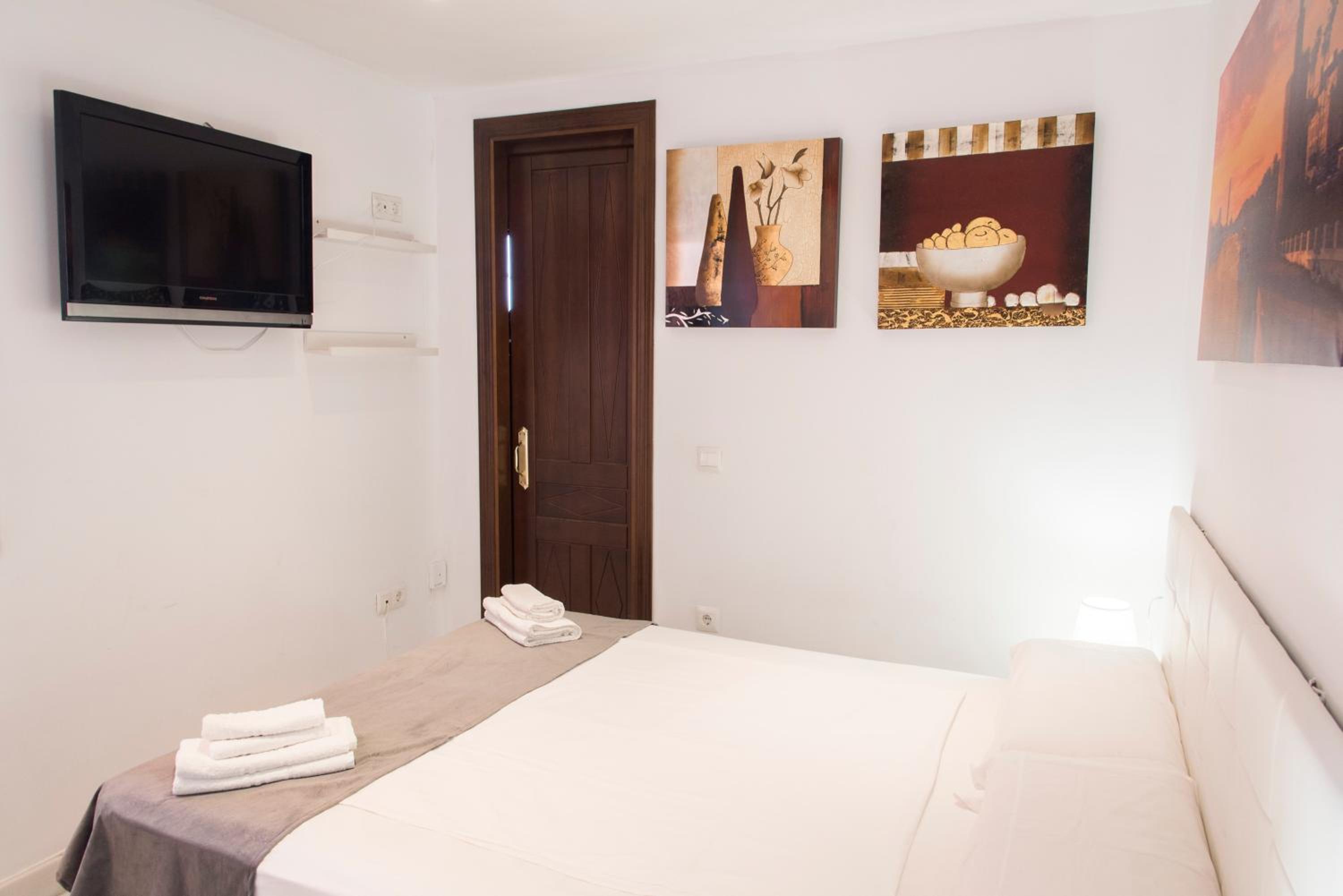 NightInSevilla Bailen free parking