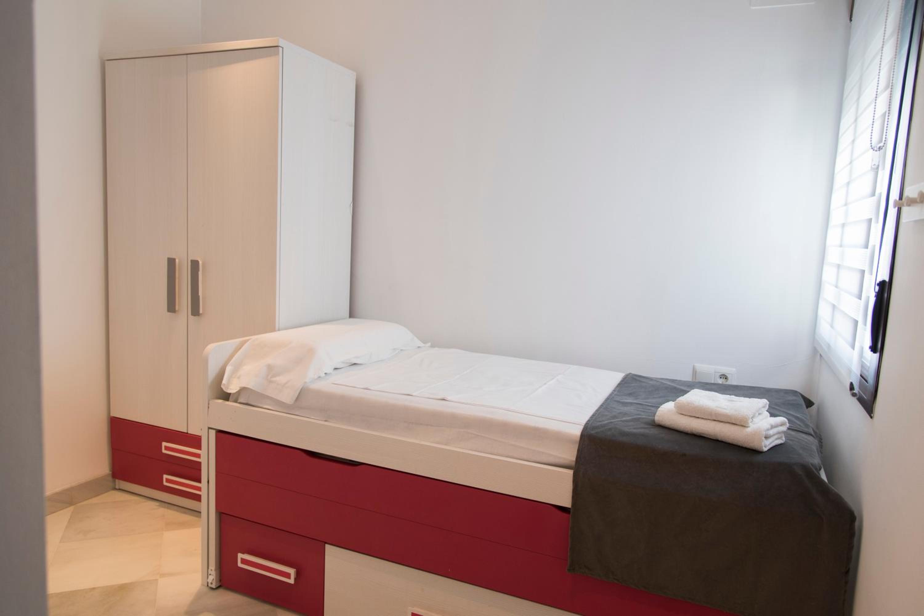 NightInSevilla Bailen free parking