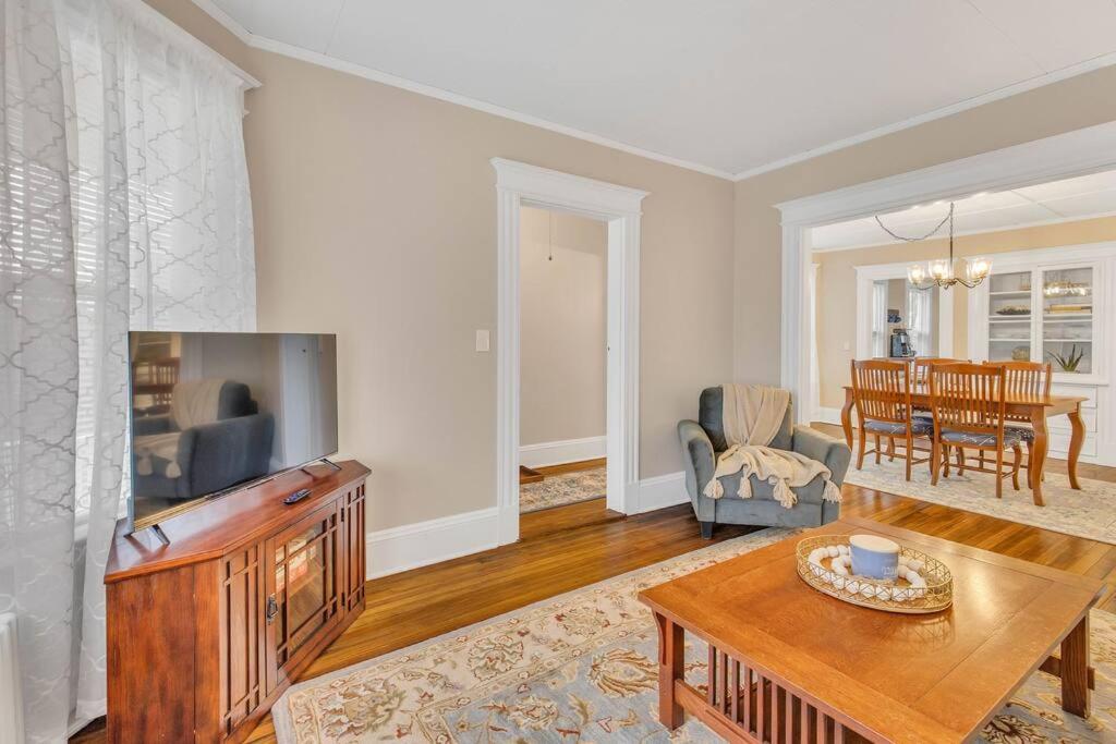 Classic West Hartford Center Apartment
