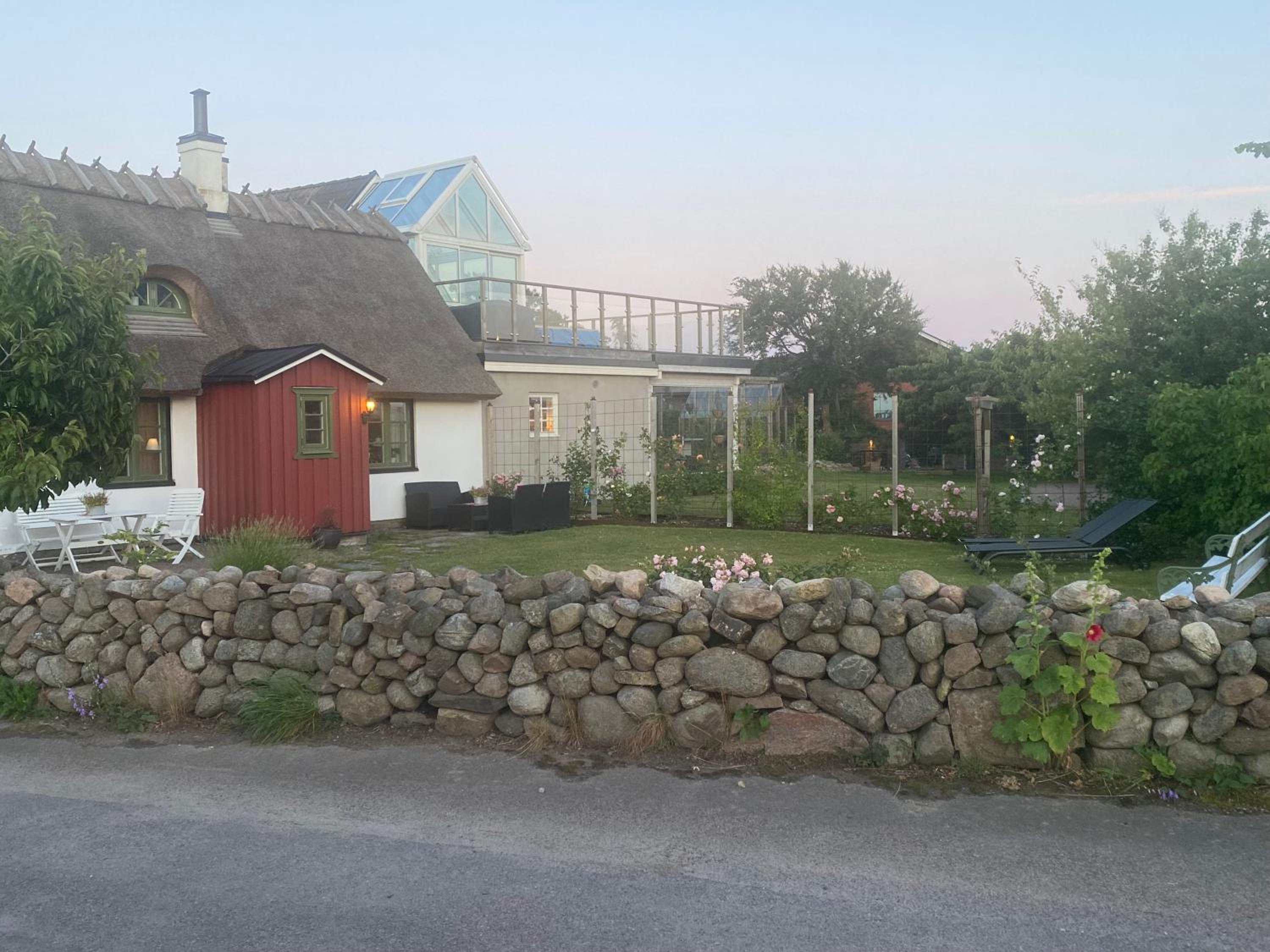 Guesthouse by the sea
