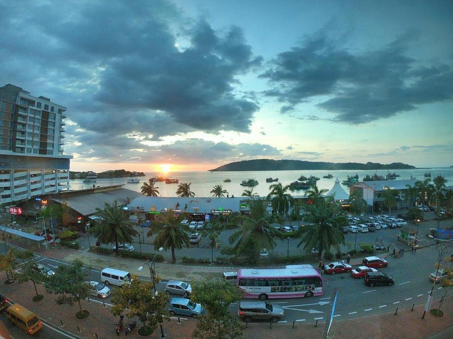 Homy Seafront Hostel photo 4