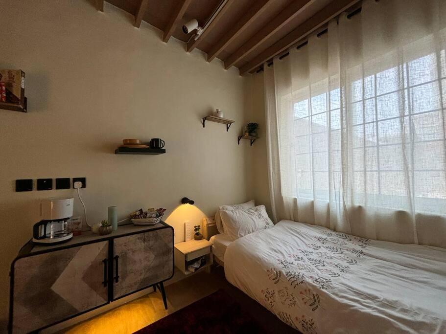 Warm Room — photo 11