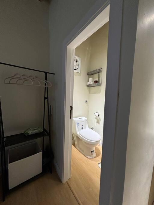 Warm Room — photo 12