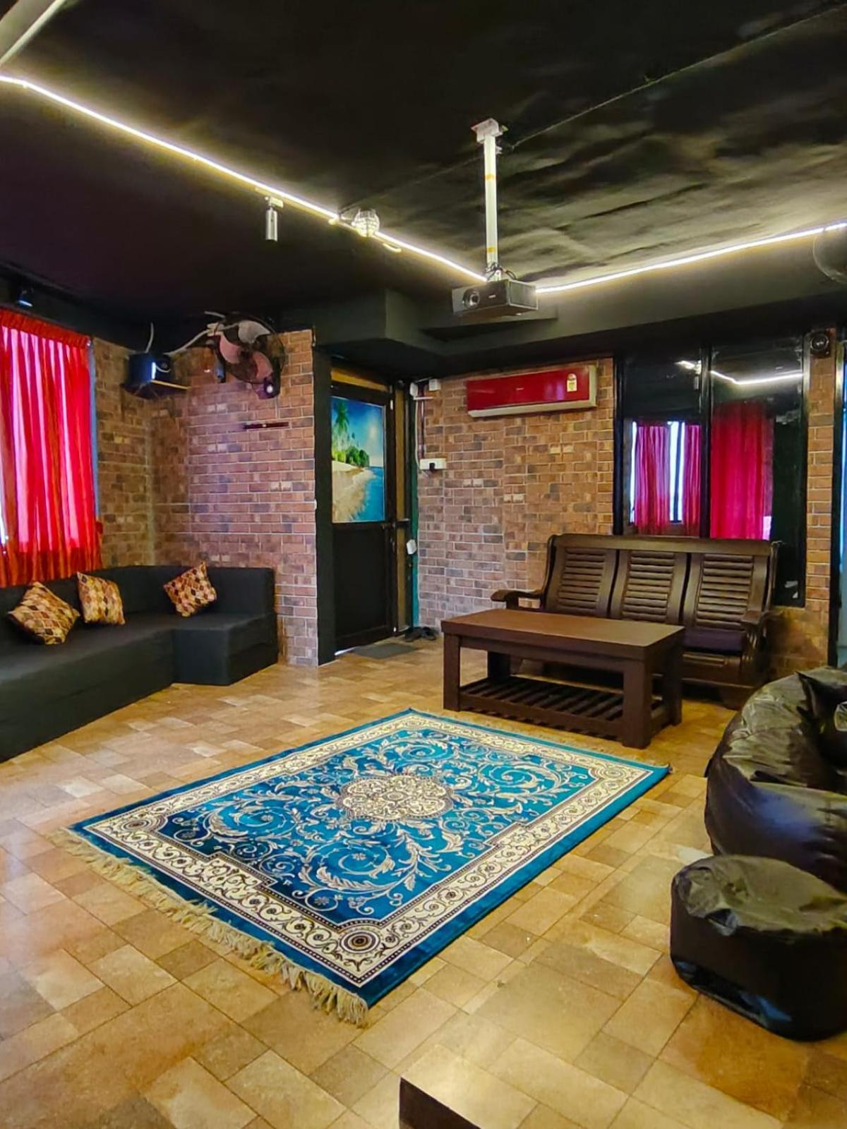lounge