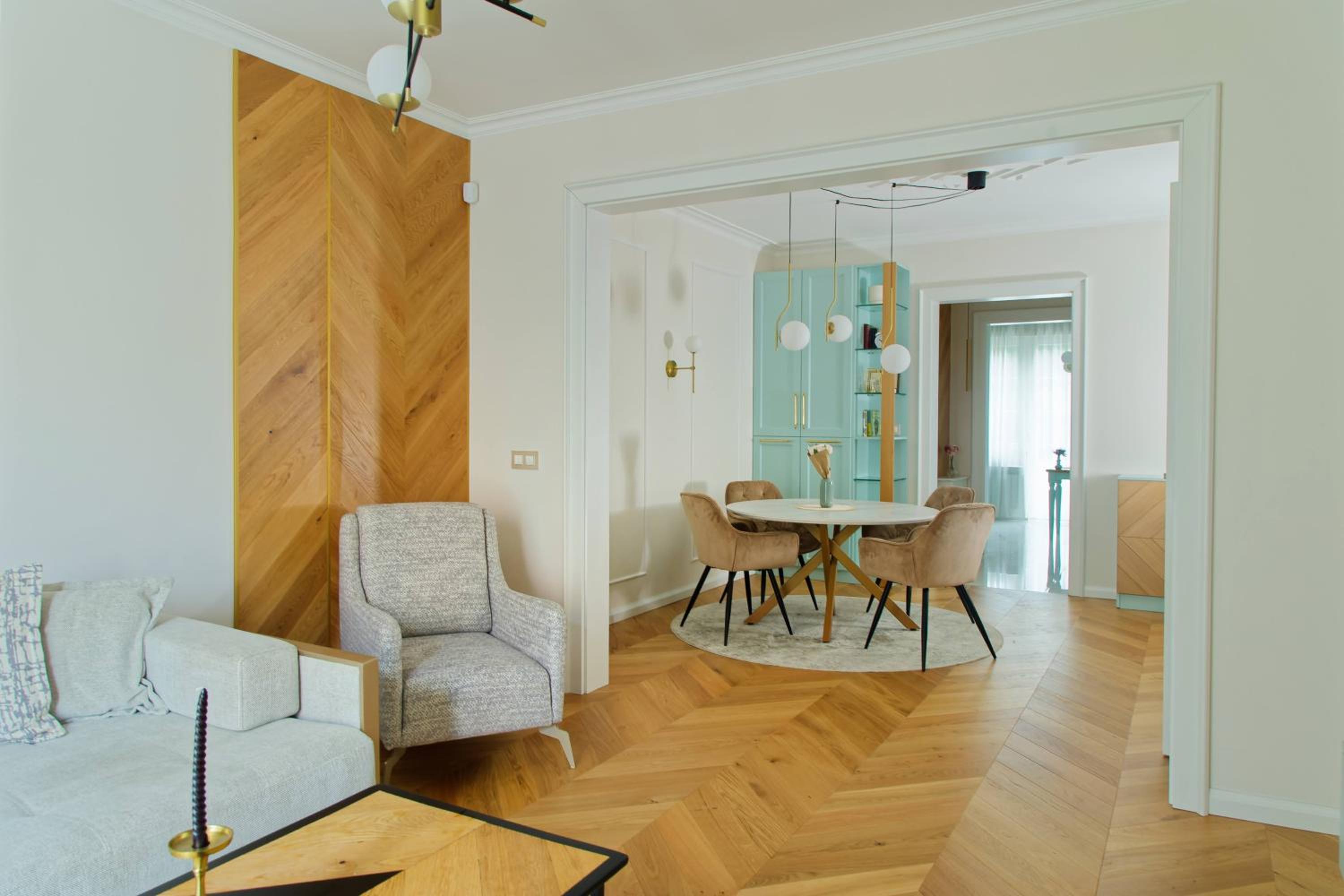 Brand New Luxury Apt, Supreme Location, NDK