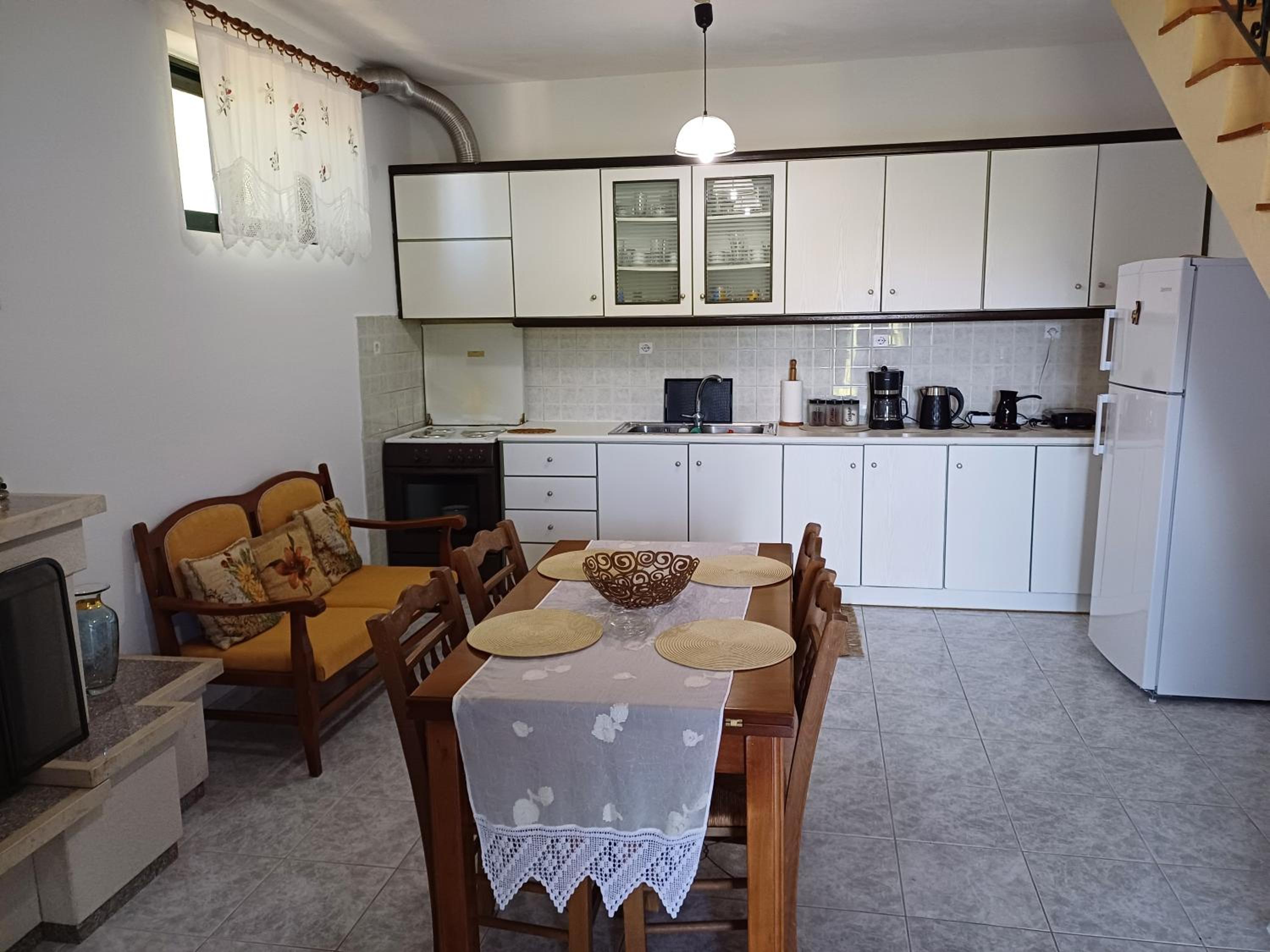 Dimitris House