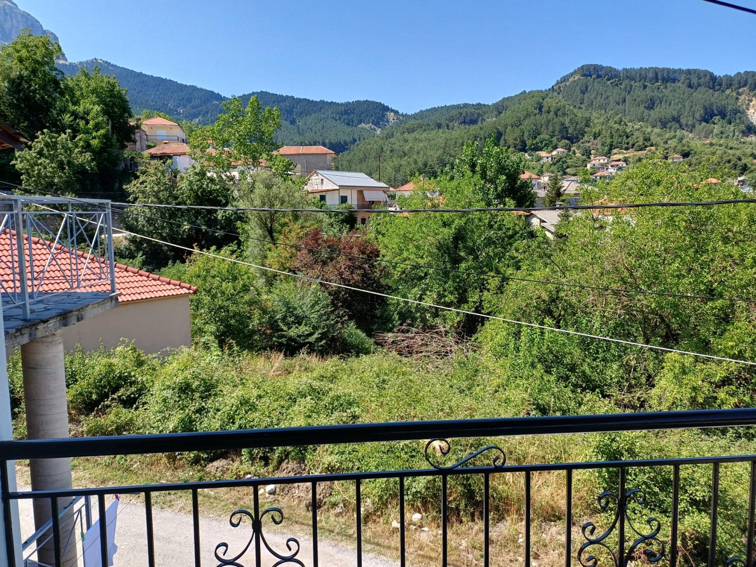 Dimitris House