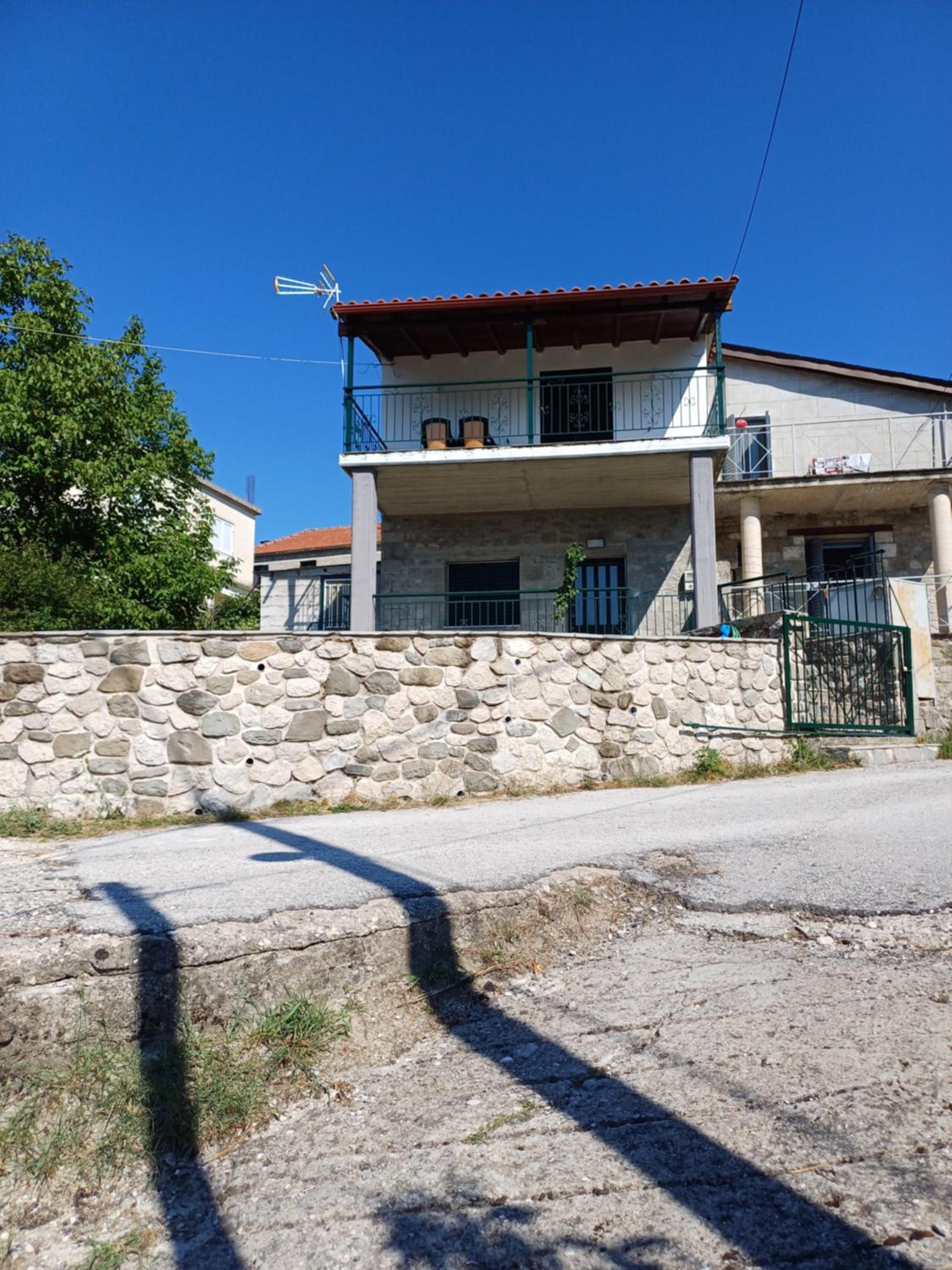 Dimitris House