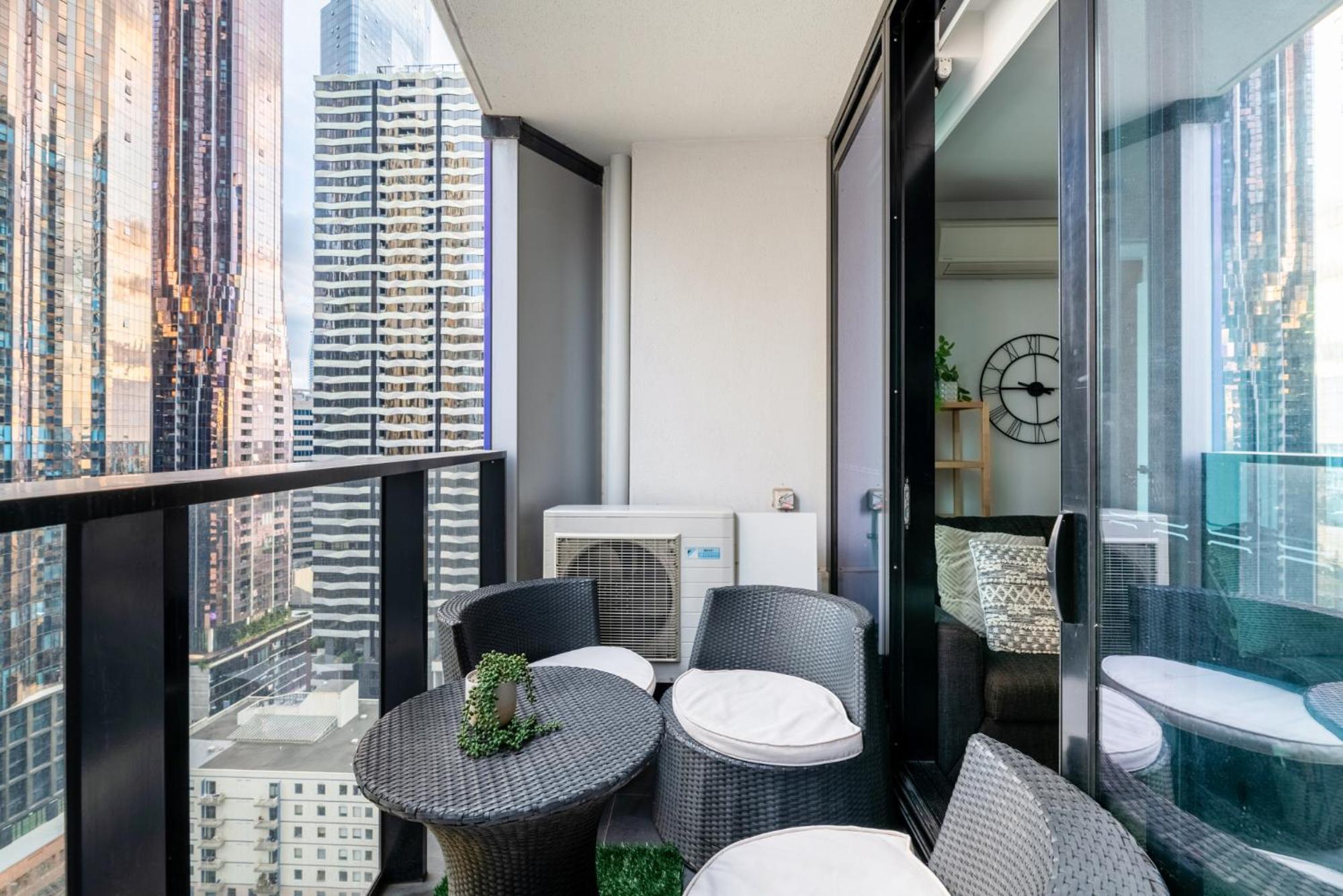 Mega Style Apartments Light House