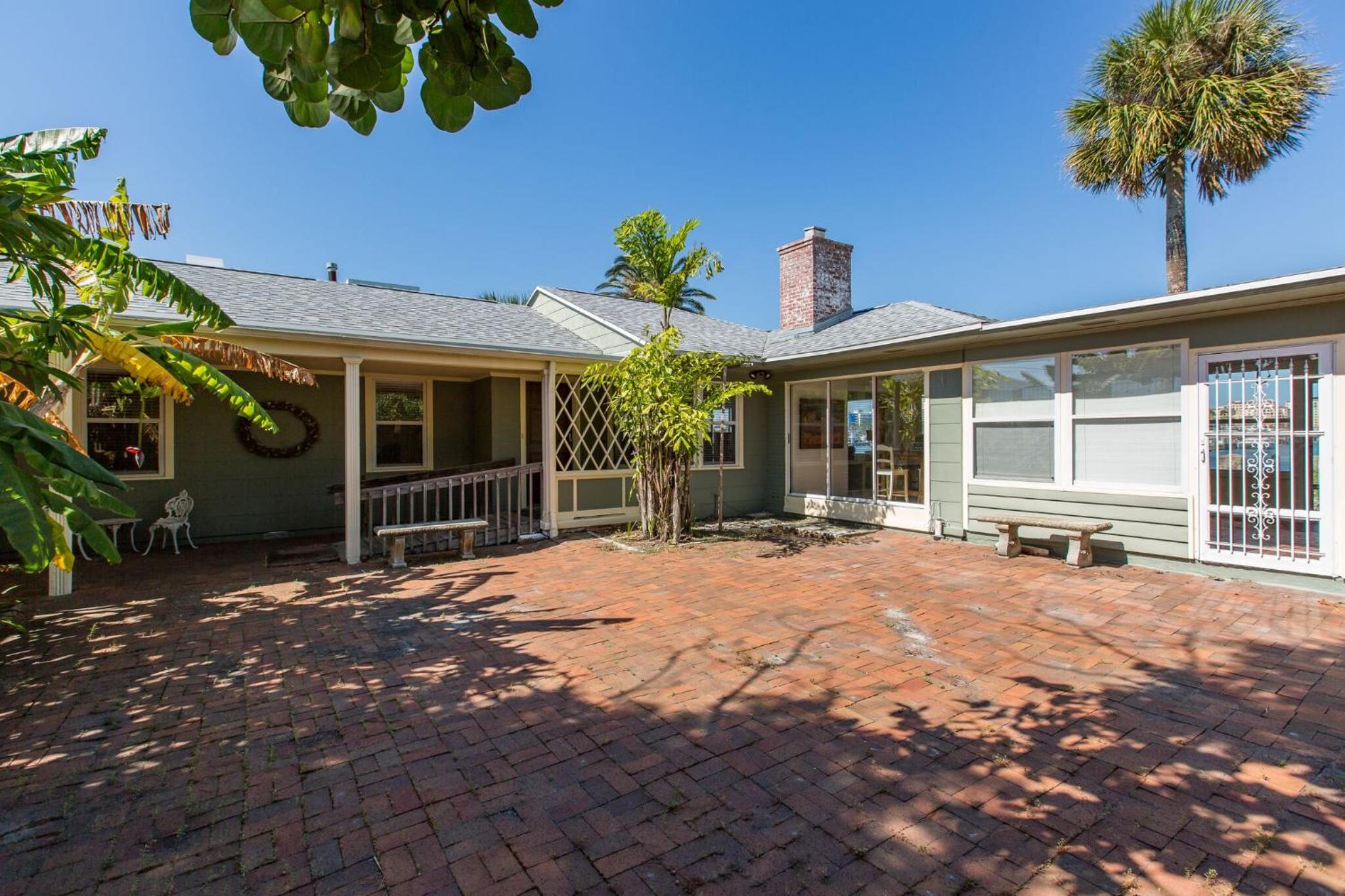 Treasured Times Beach House - Waterfront Rental - Monthly view 4