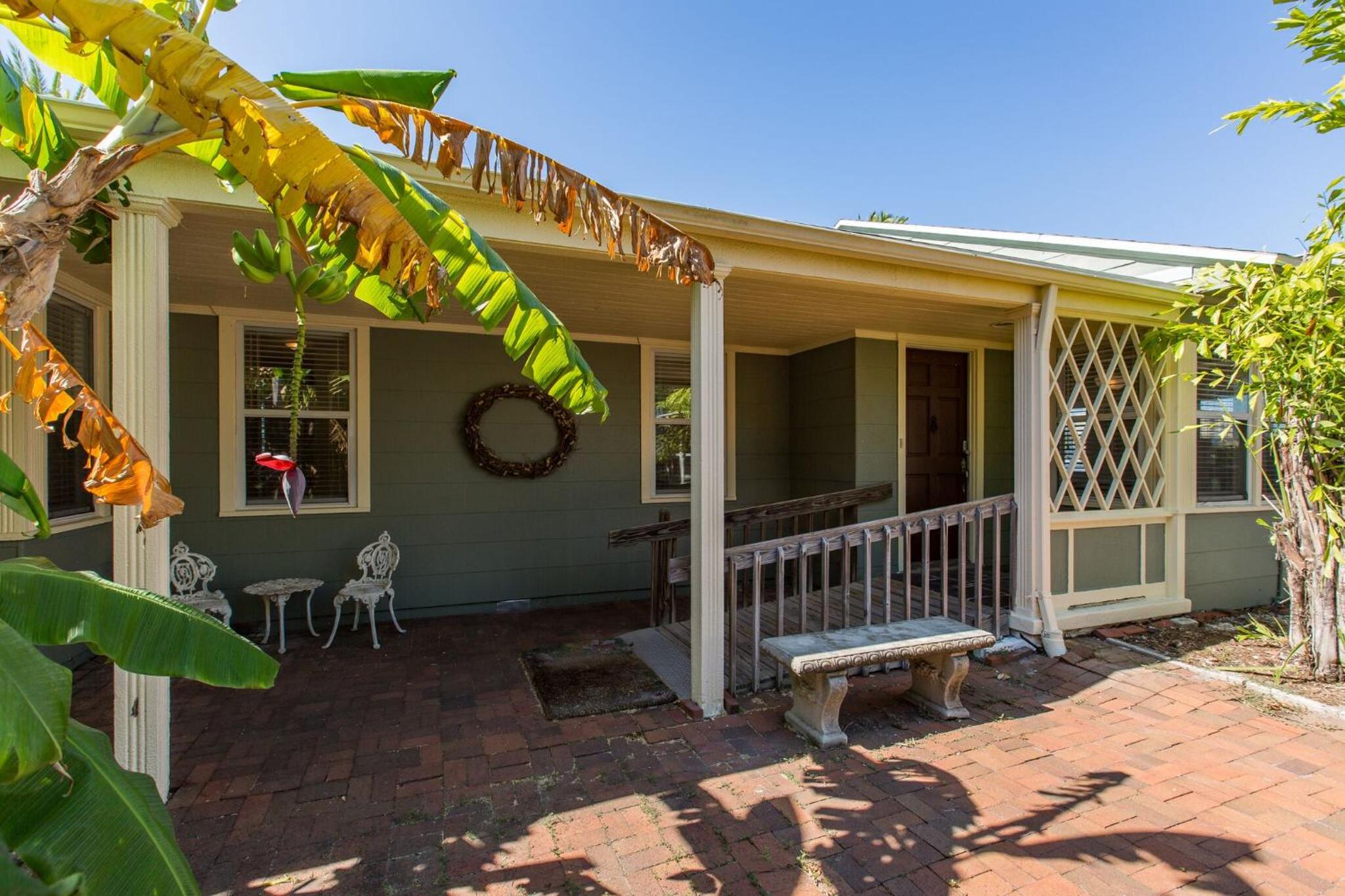 Treasured Times Beach House - Waterfront Rental - Monthly view 5