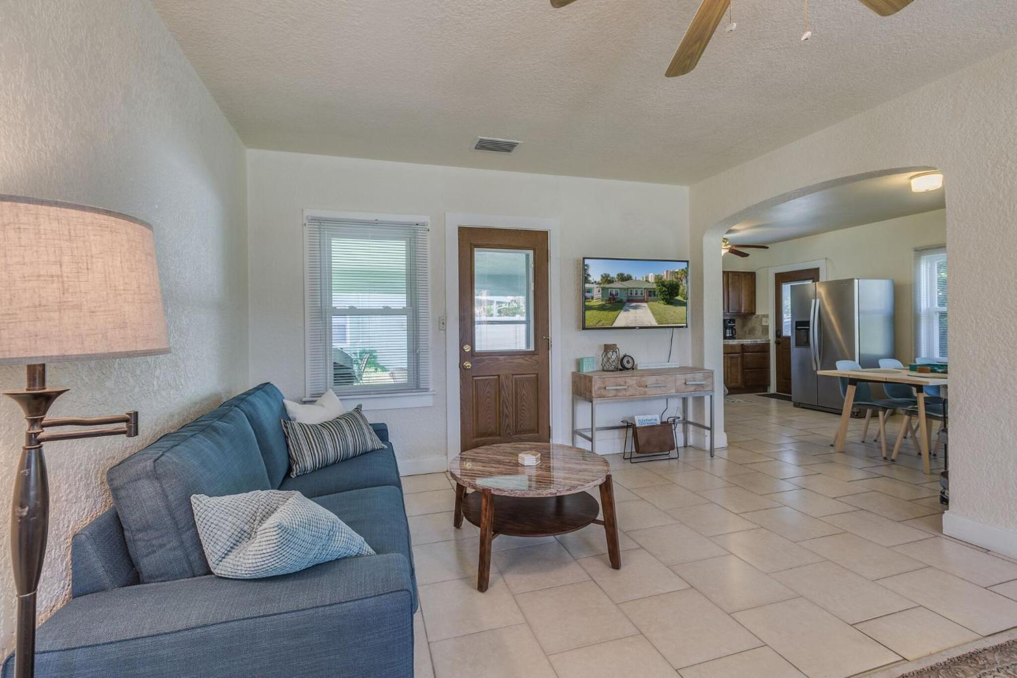 Beach Bungalow - Monthly Beach Rental view 4