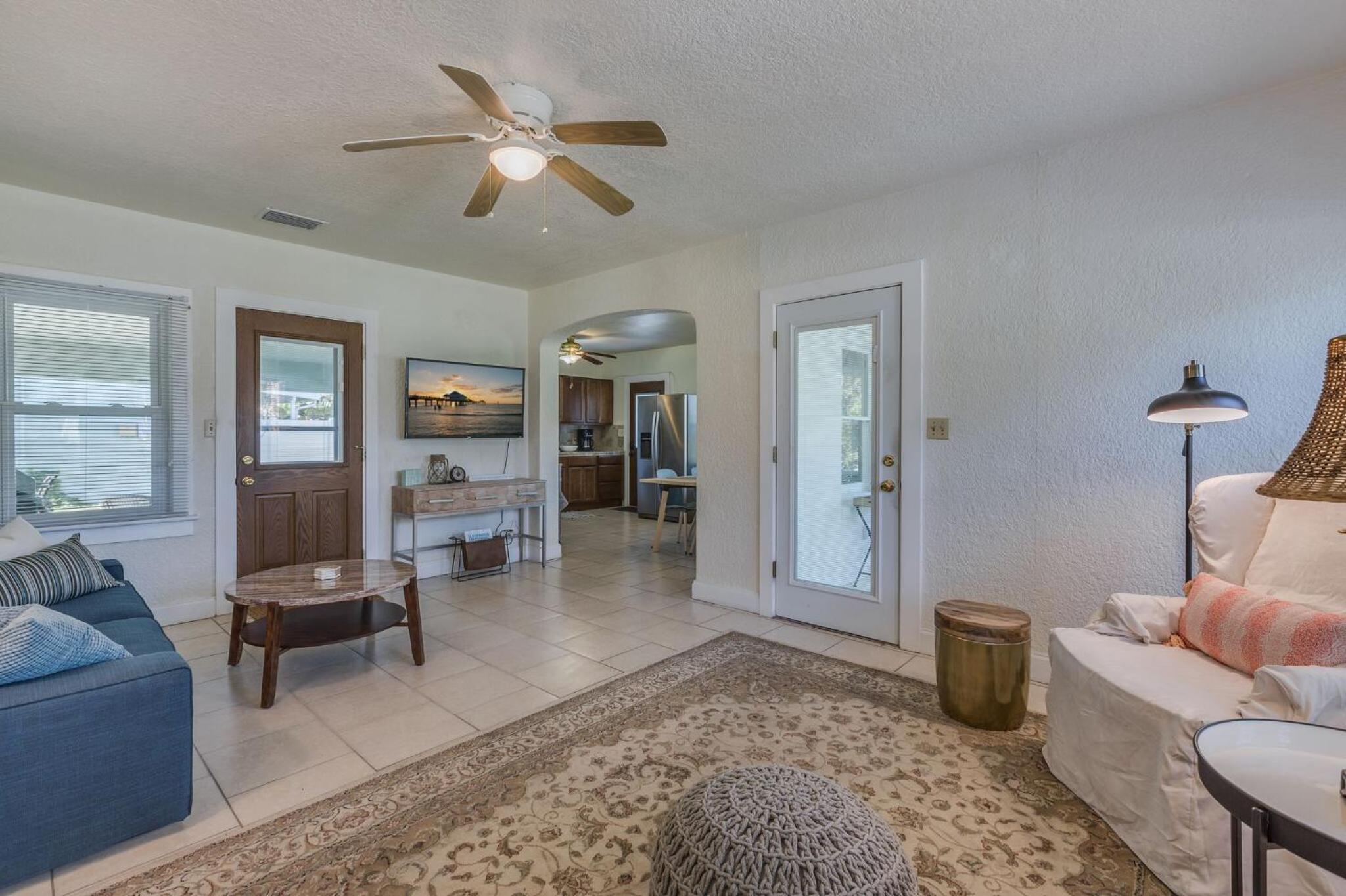 Beach Bungalow - Monthly Beach Rental view 5