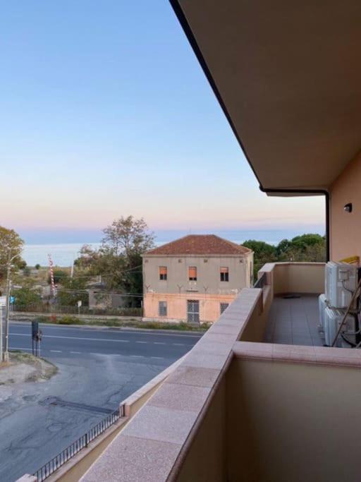 Appartamento fronte spiaggia climatizzato view 3