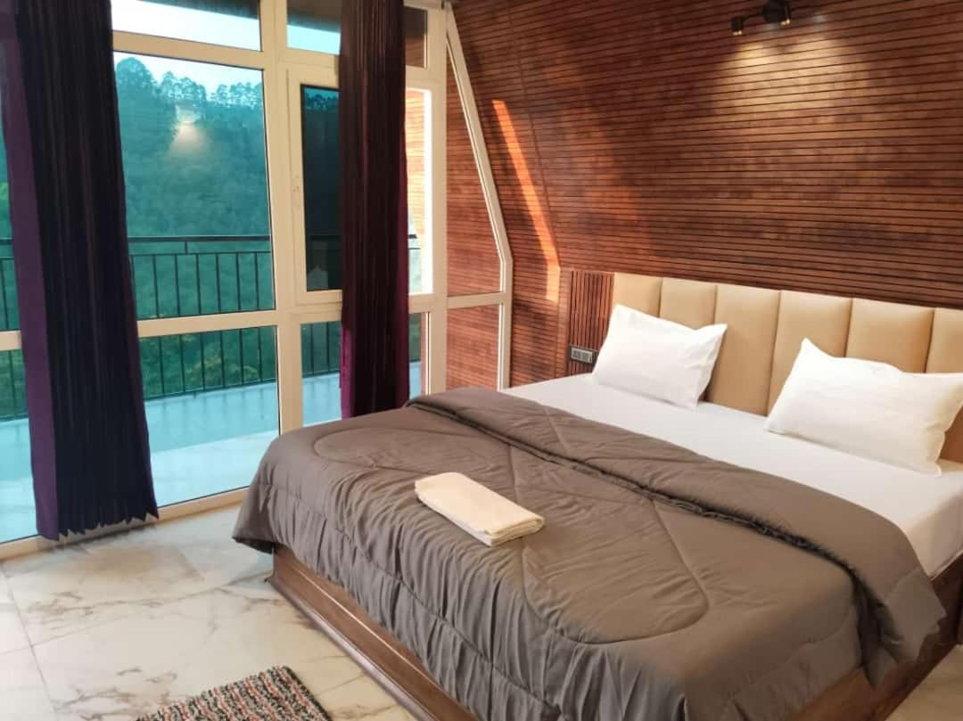 Kodai A Frame Mountain Glamping view 3