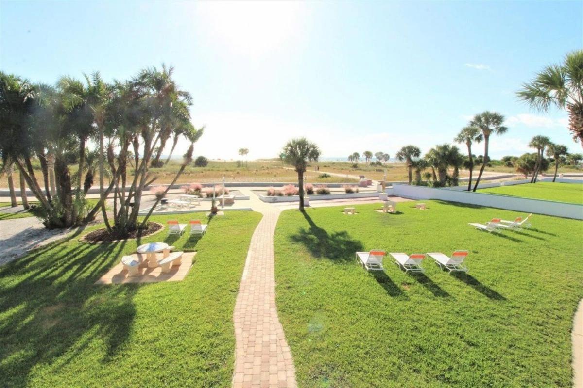 Tropic Terrace