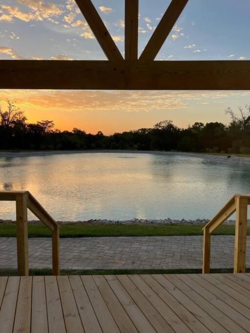 Waterfront Dream Stay Near Round Top - Sleeps 4 view 3