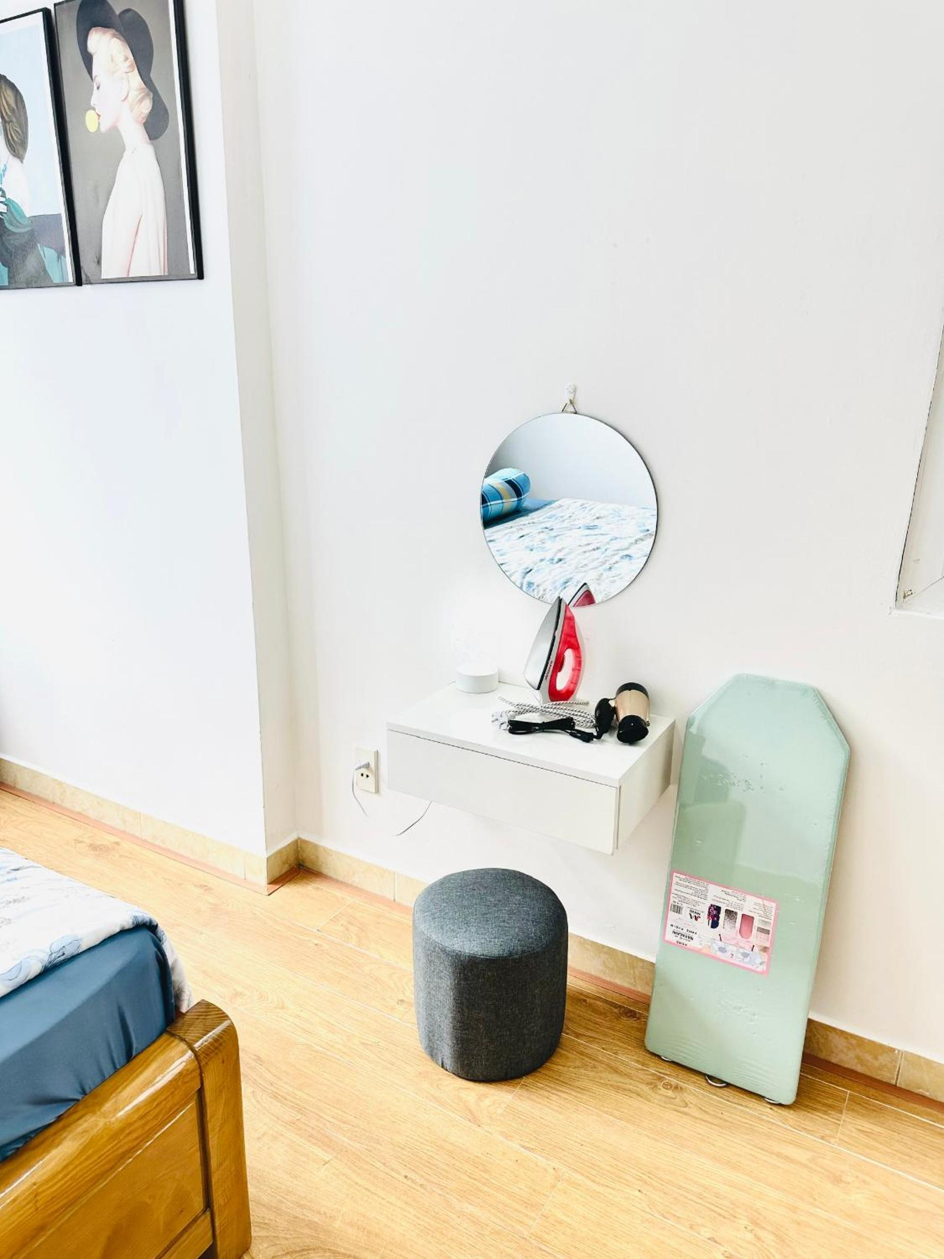 Spacious, private room in District 1