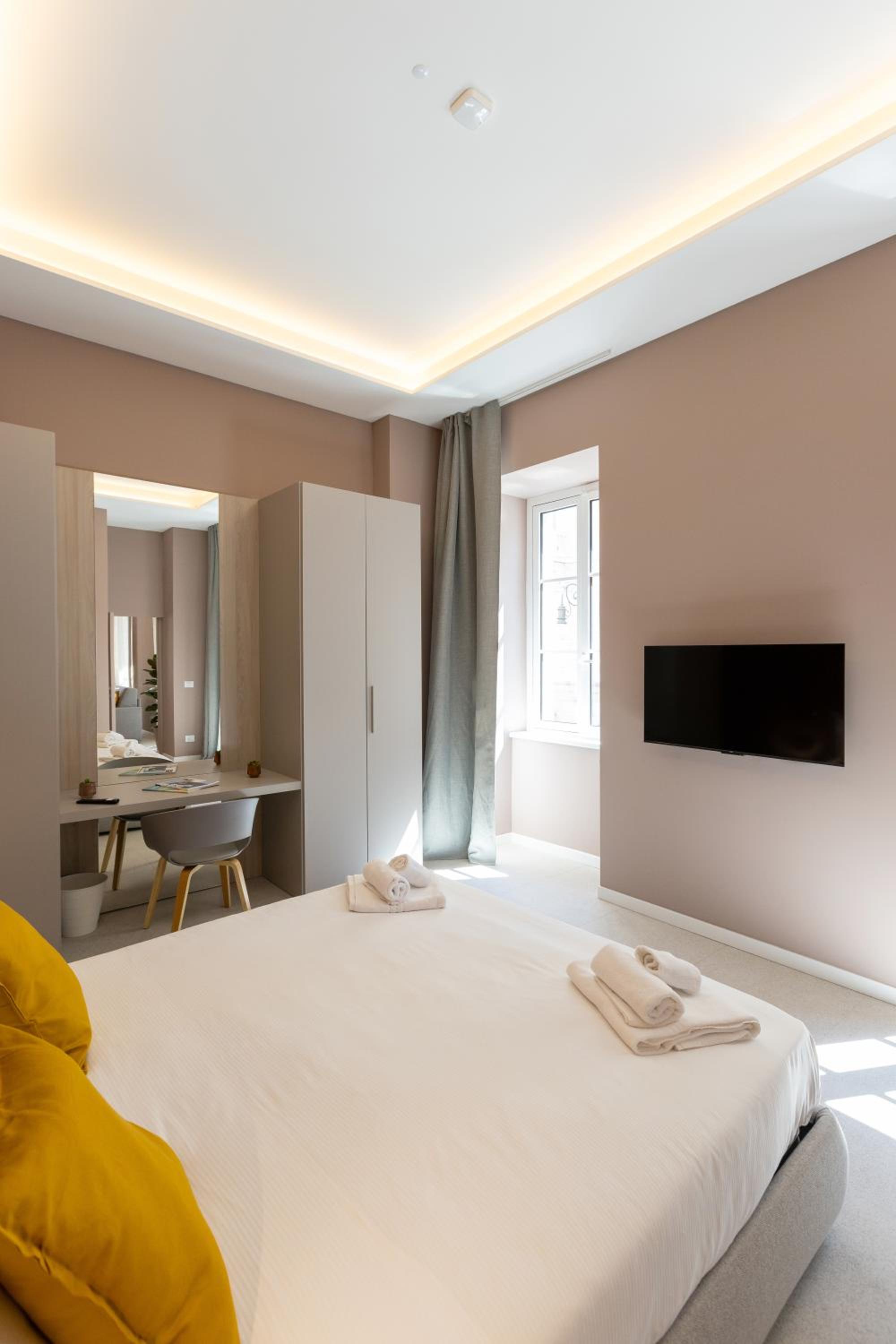 HOMEY I Teatro Romano Apartments