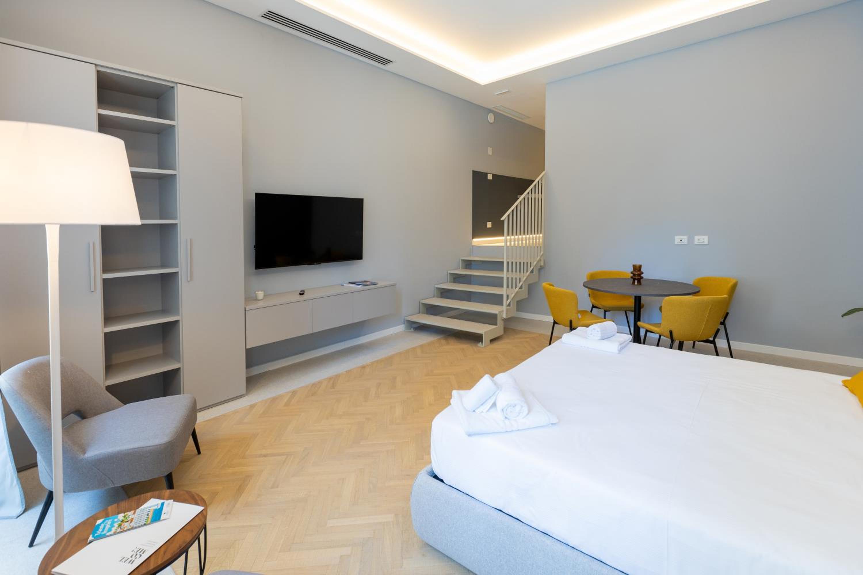 HOMEY I Teatro Romano Apartments