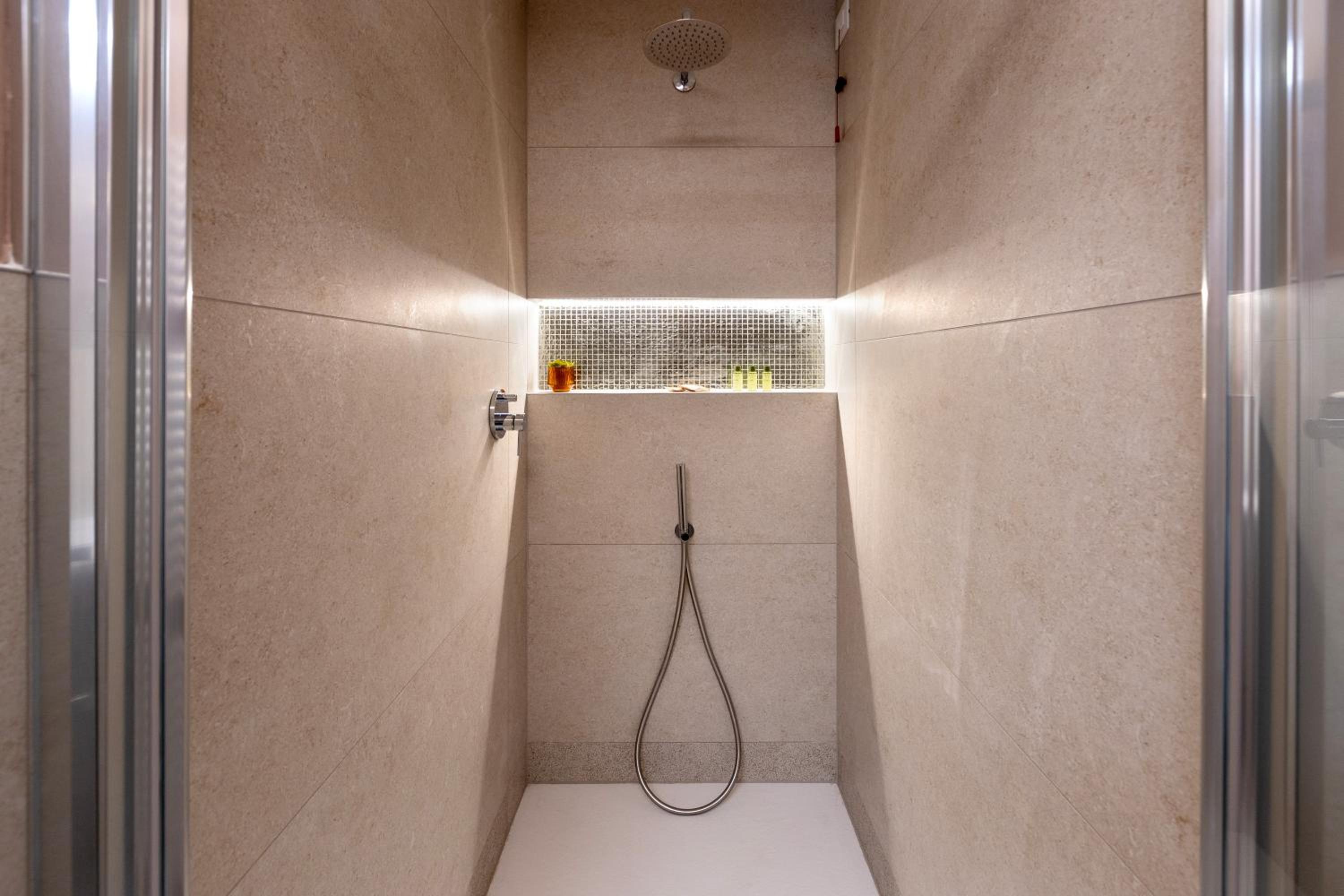 HOMEY I Teatro Romano Apartments