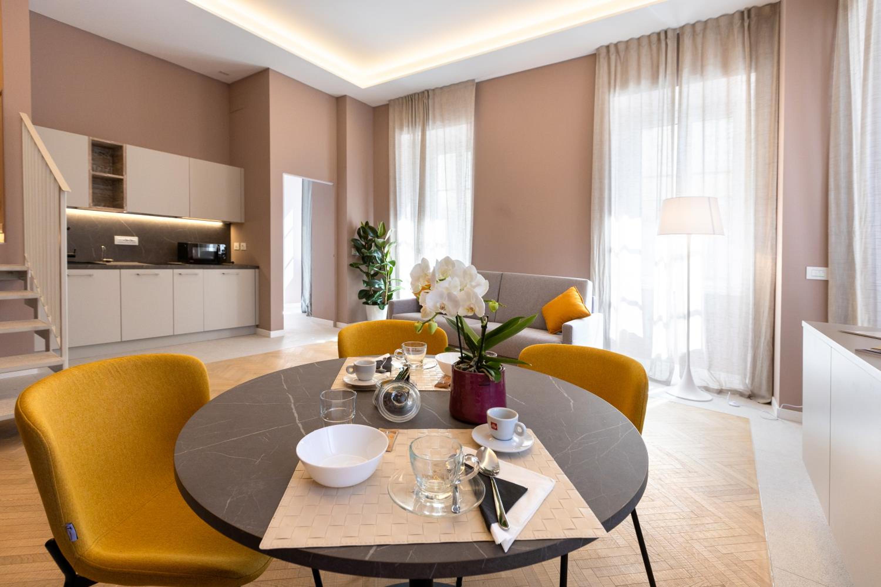 HOMEY I Teatro Romano Apartments