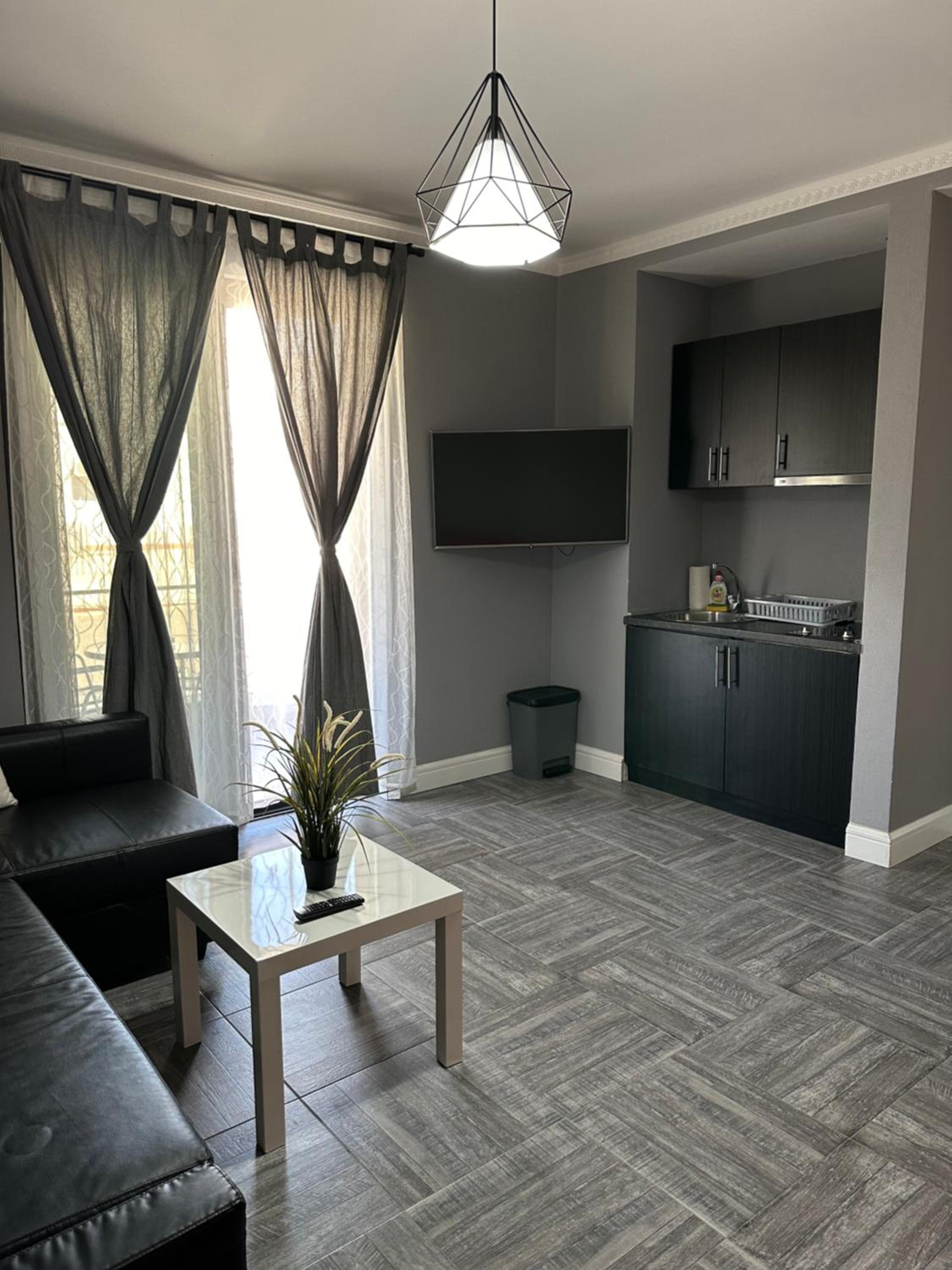 L&A Luxury Apartments view 5