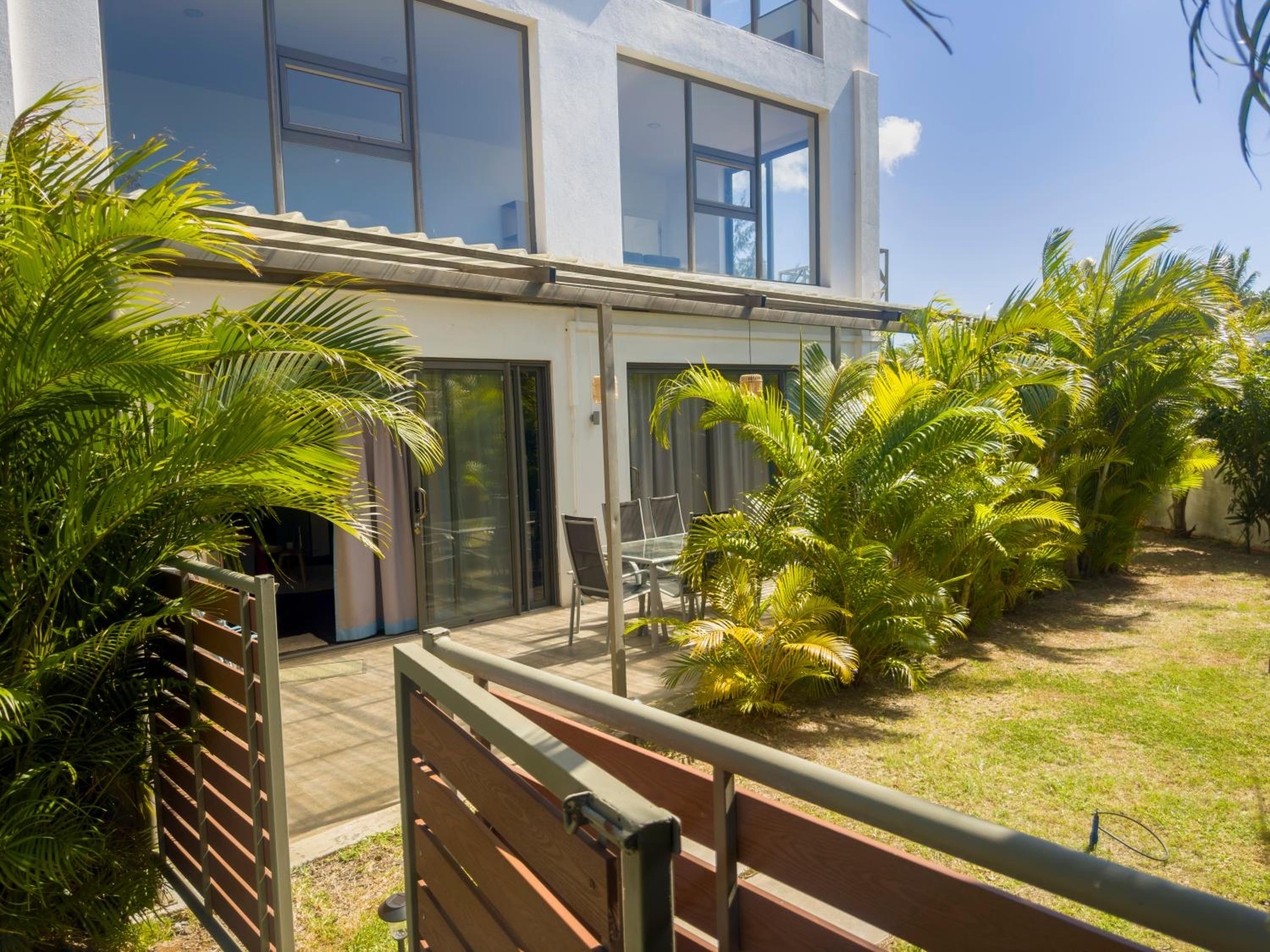 Hotel Appartement avec jardin - Image 1