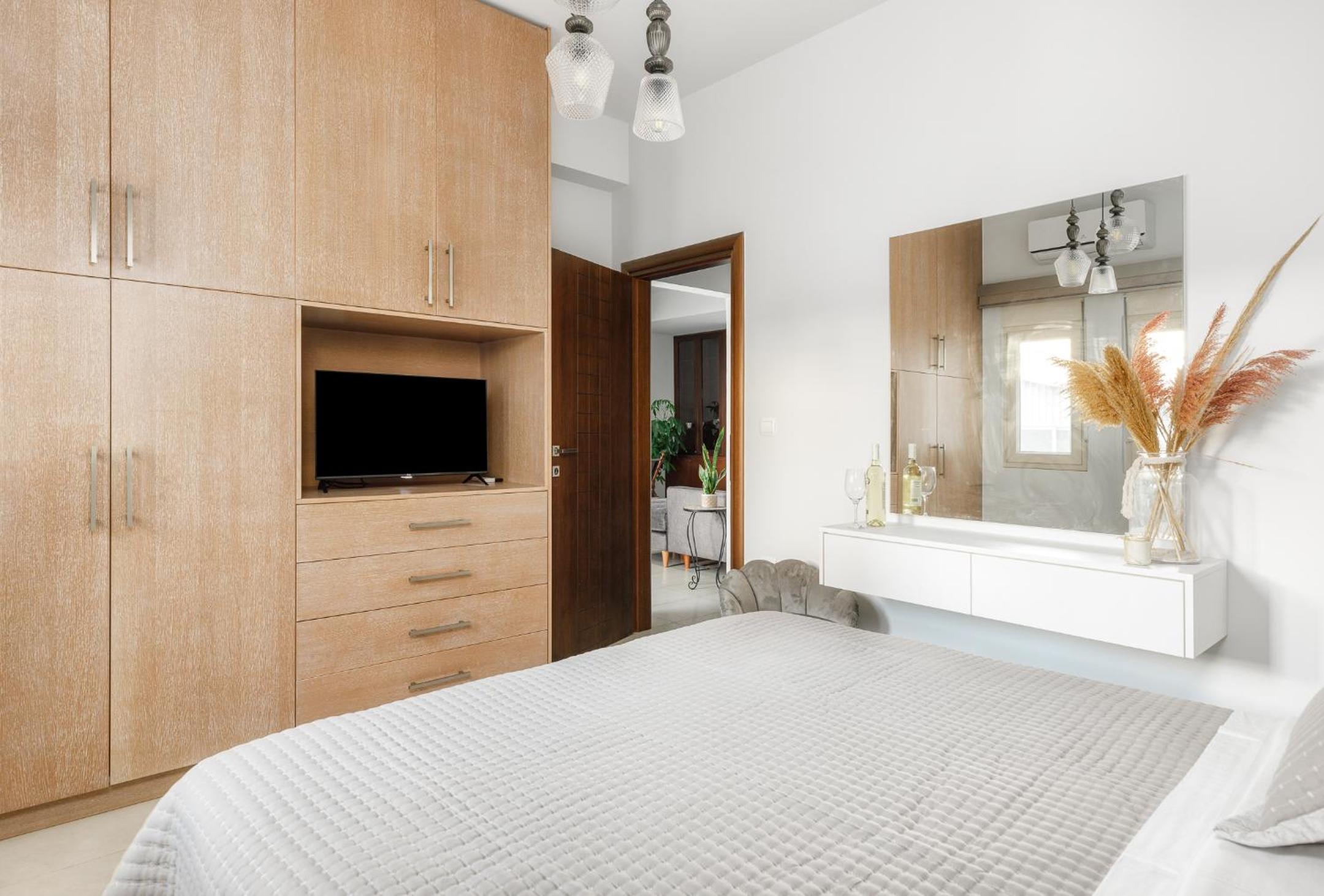 Historical Old Town Luxury Apartment photo 4