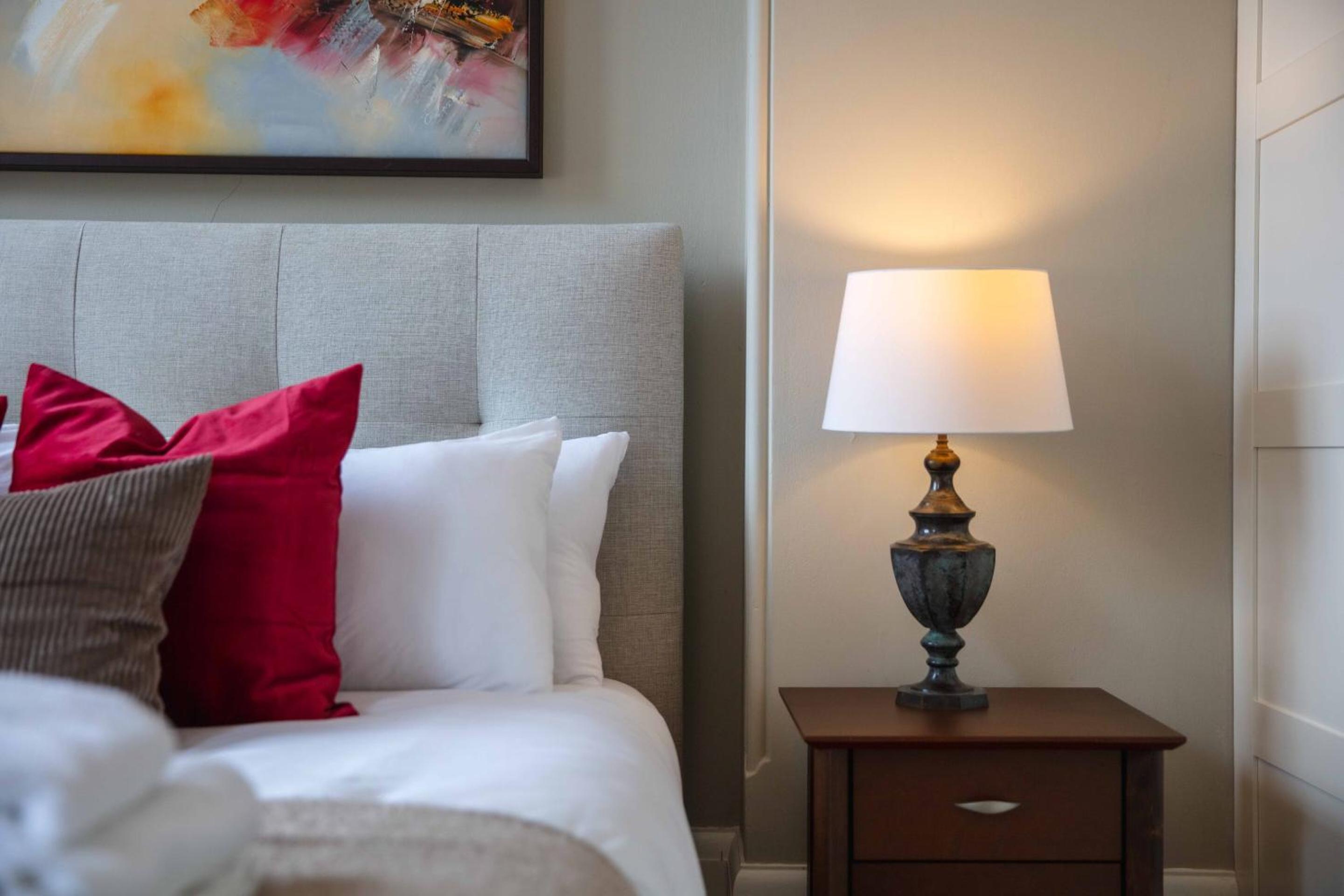 Wickes house Canary Wharf — bedroom